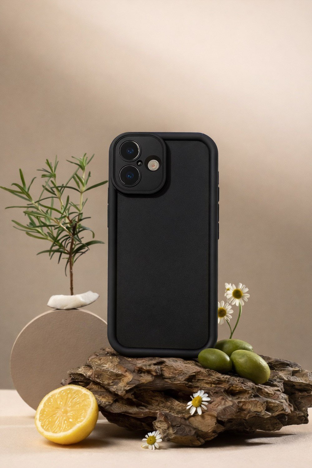 iPhone 16 Uyumlu Kamera Çıkıntılı Mat Silikon Telefon Kılıfı