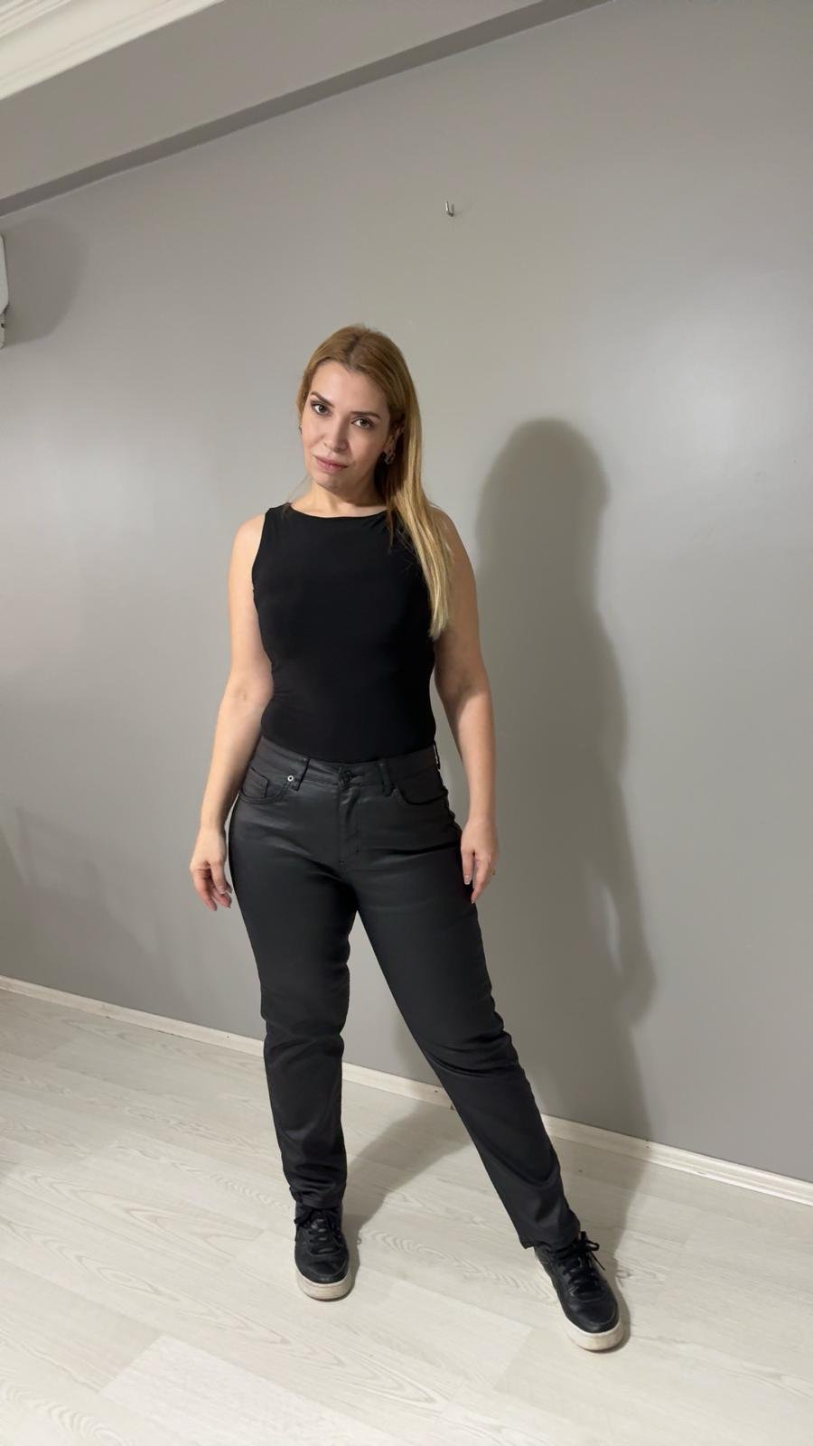 Jean Pantolon Boyfit Mumlu-Siyah