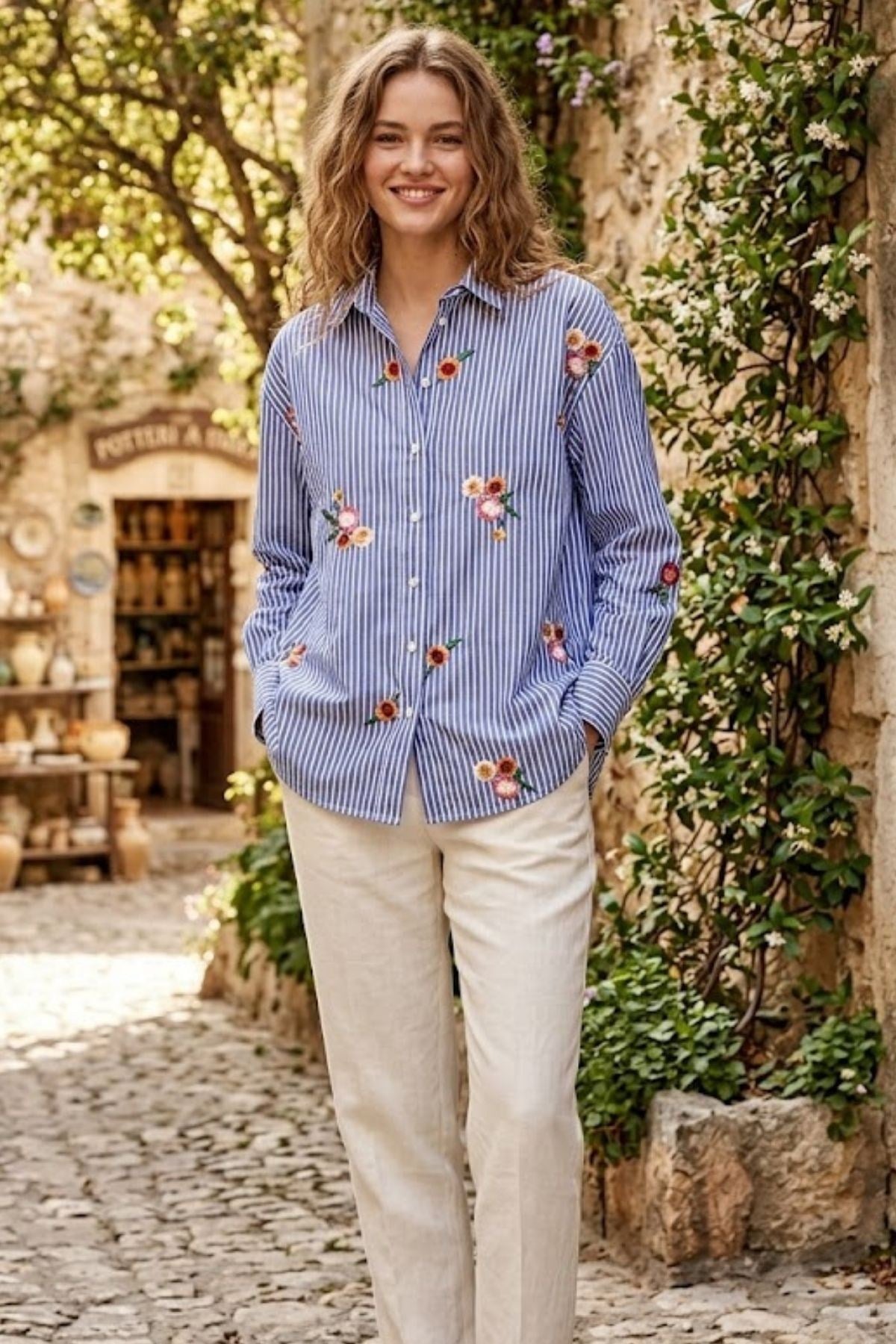 Oversize Nakış Detaylı Gömlek