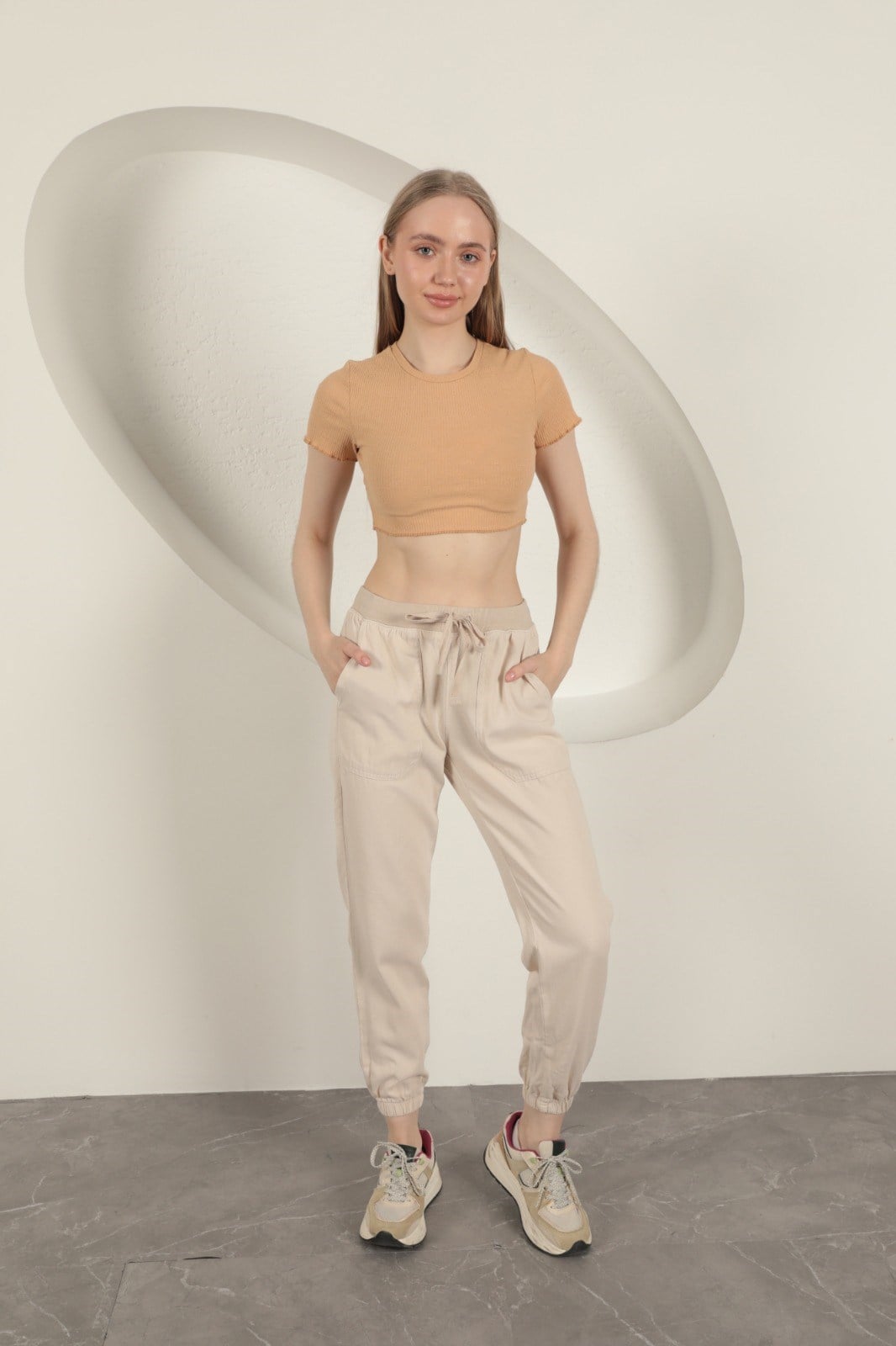 Gabardin Lastikli Paçalı Pantolon