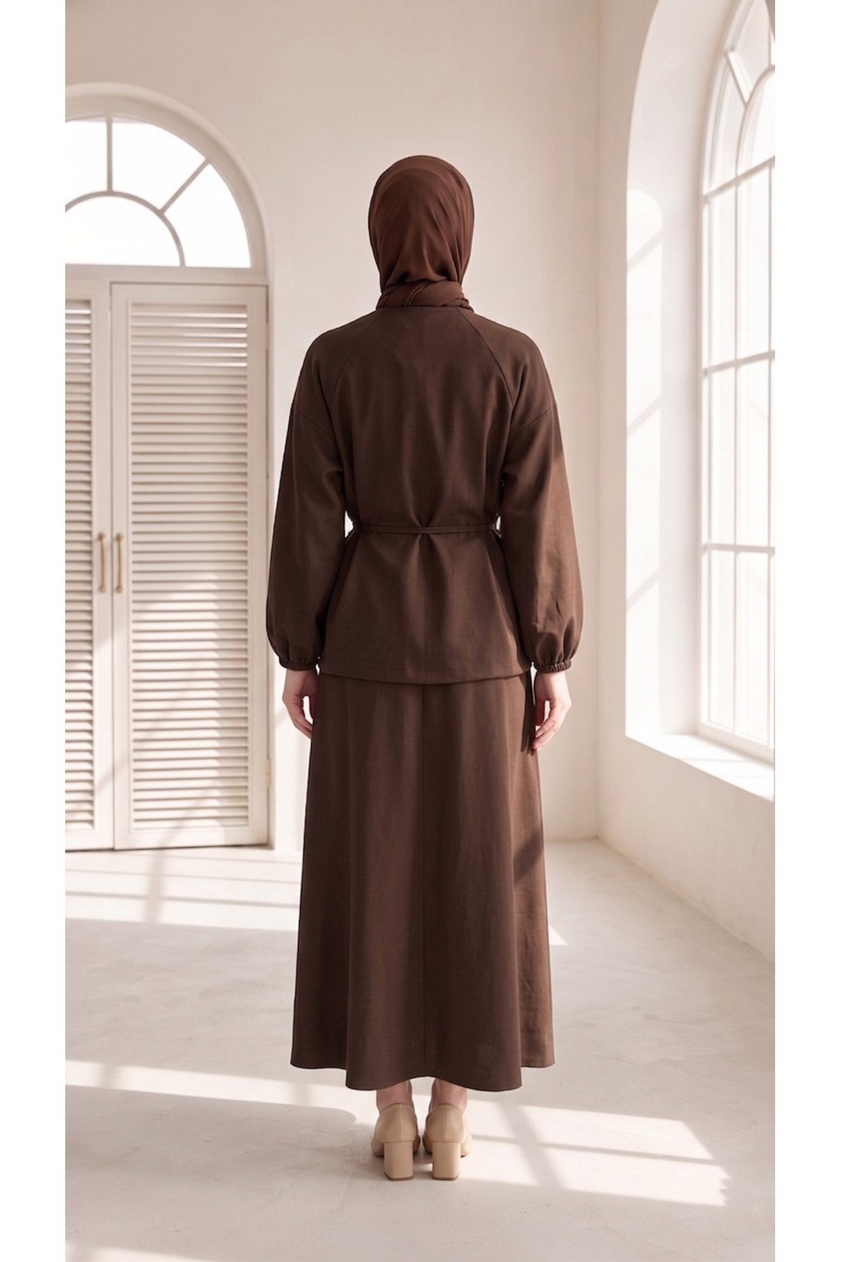 YAKA PİLELİ REGLAN KOL METAL DÜĞMELİ ETEKLİ DOUBLE TAKIM
