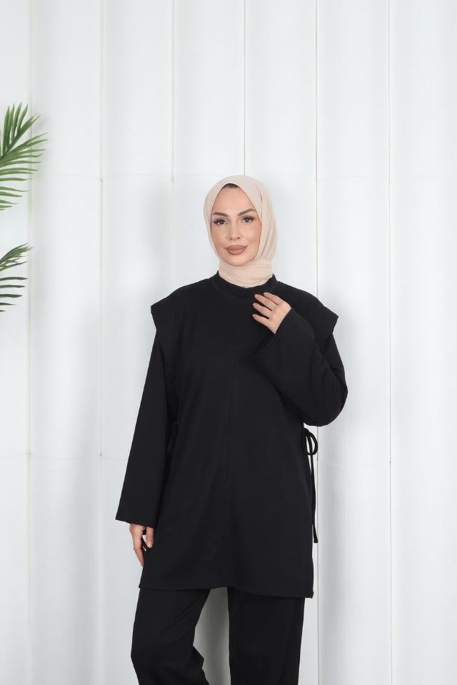 Yandan Sıkma Bağcıklı Yırtmaç Detaylı Oysh Takım - Siyah