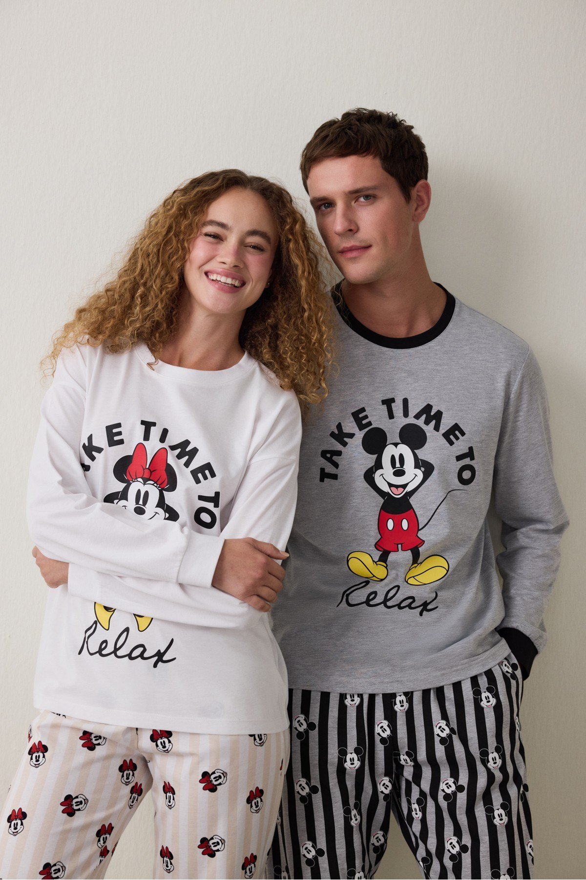 Optik Beyaz Mickey Mouse Baskılı Pamuklu Uzun Kollu Pijama Takımı