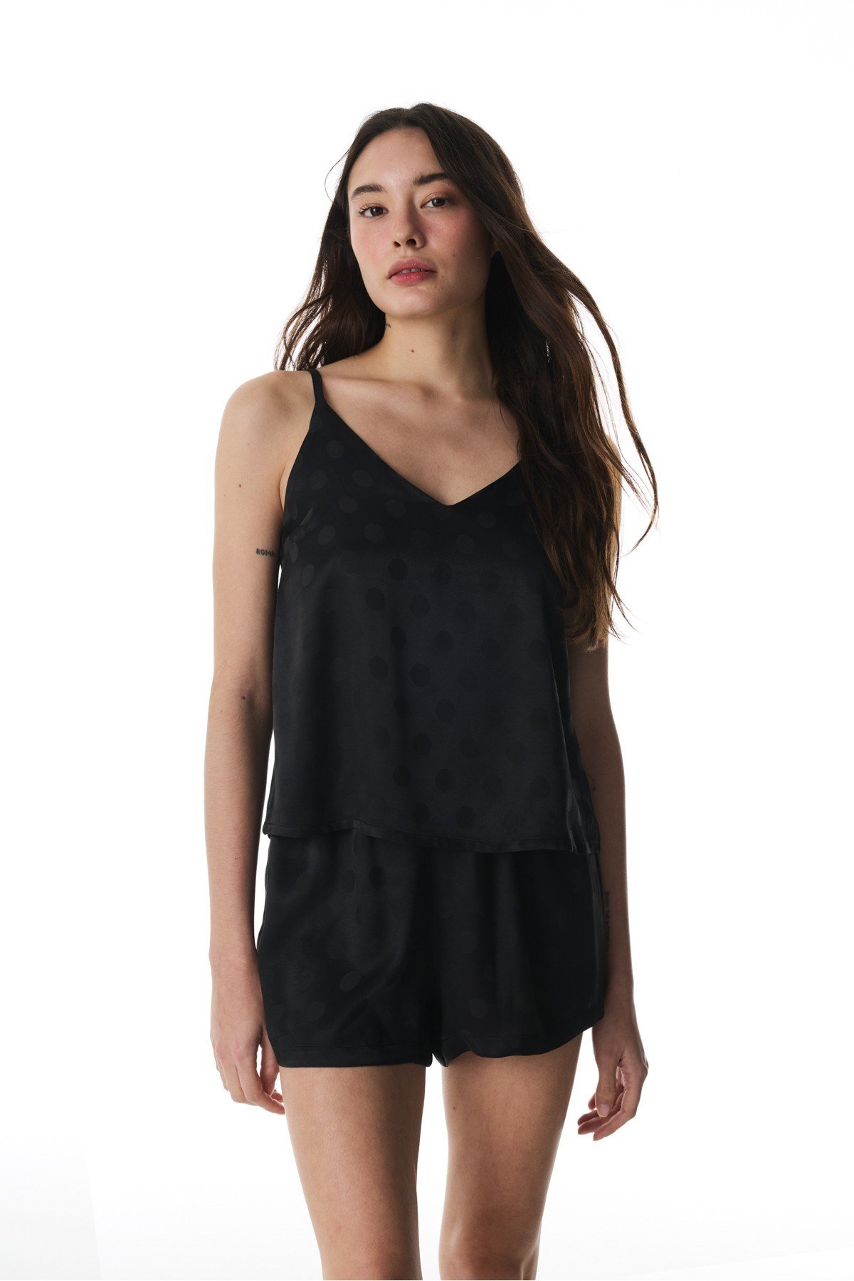 Siyah Lilah Saten Şortlu Pijama Takımı