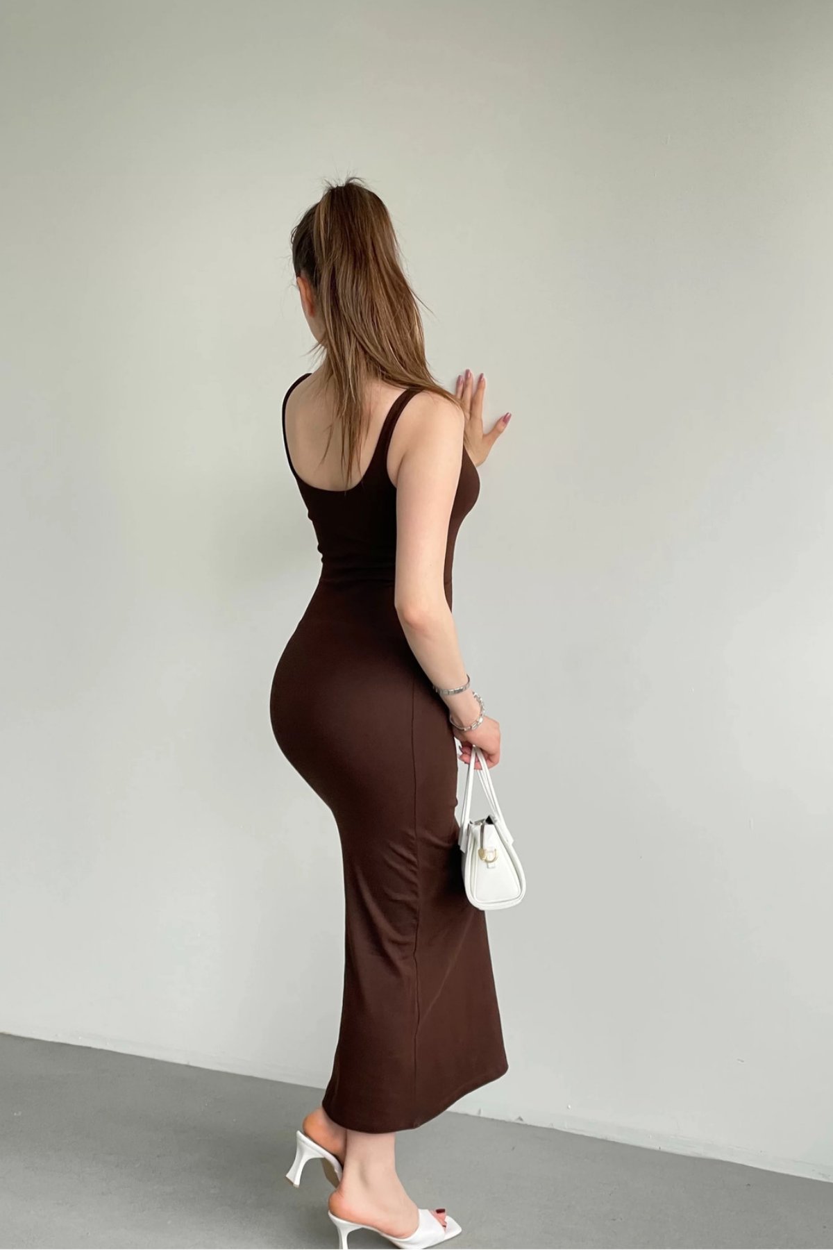 Askılı Midi Elbise Kahverengi