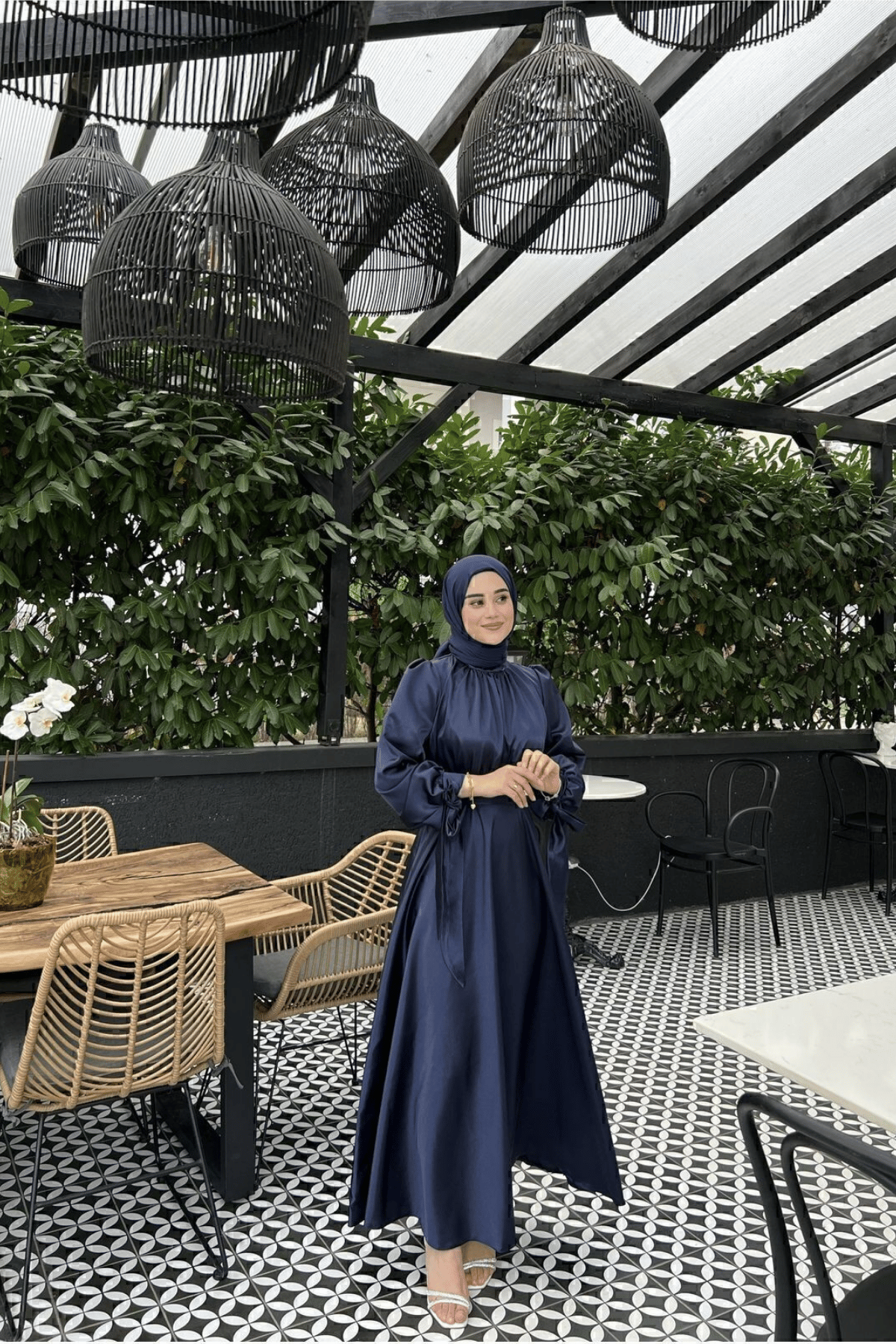 Lia Lacivert Önü Büzgülü Şanel Saten Kumaş Lüks Tesettür Abiye Elbise