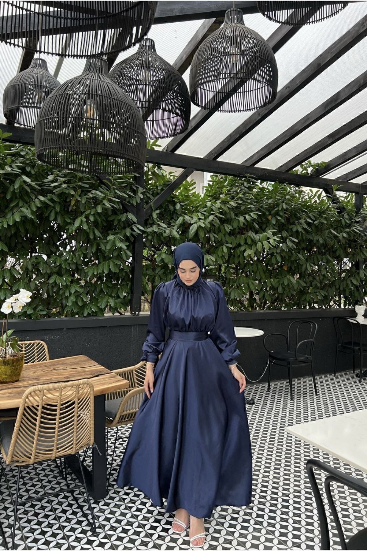 Lia Lacivert Önü Büzgülü Şanel Saten Kumaş Lüks Tesettür Abiye Elbise