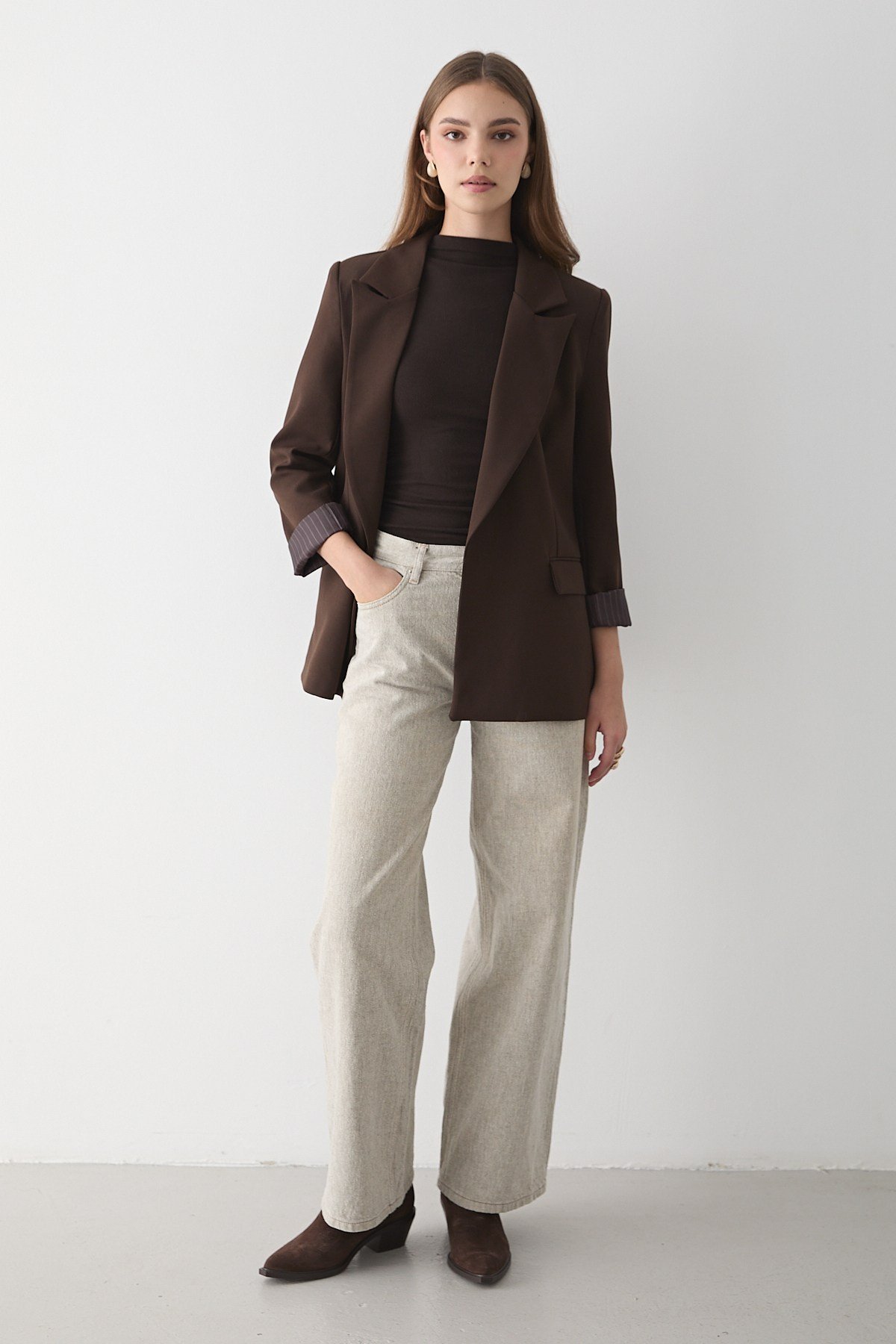 Kadın Acı Kahve Çizgili İçi Astarlı Kol Detaylı Blazer Ceket
