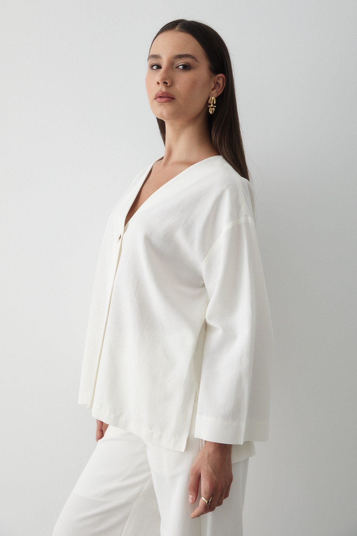 Kadın Beyaz Düğmeli V Yaka Kimono & Beli Lastikli Pantolon Keten Alt & Üst Takım