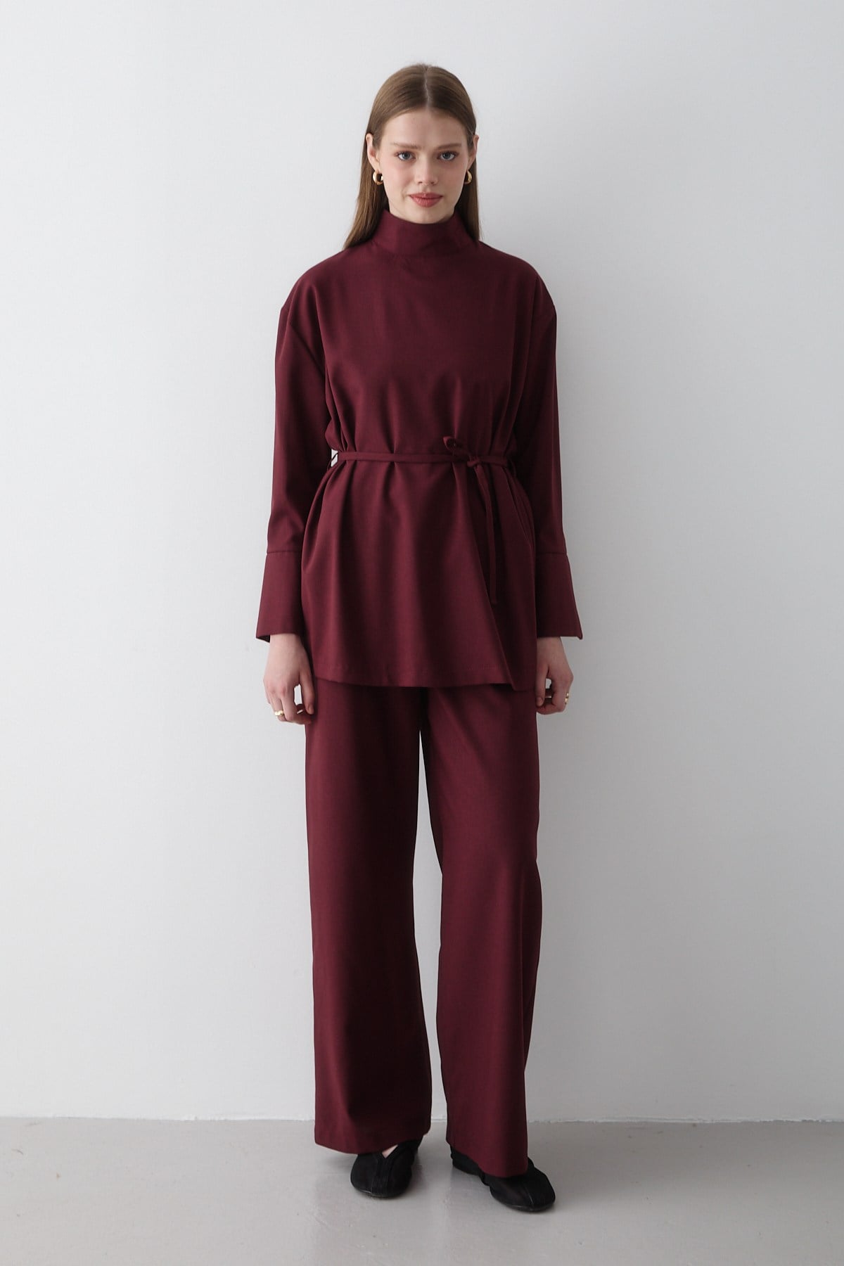 Kadın Bordo Dik Yaka Kuşaklı Tunik & Düğme Detaylı Beli Lastikli Pantolon Alt&Üst Takım