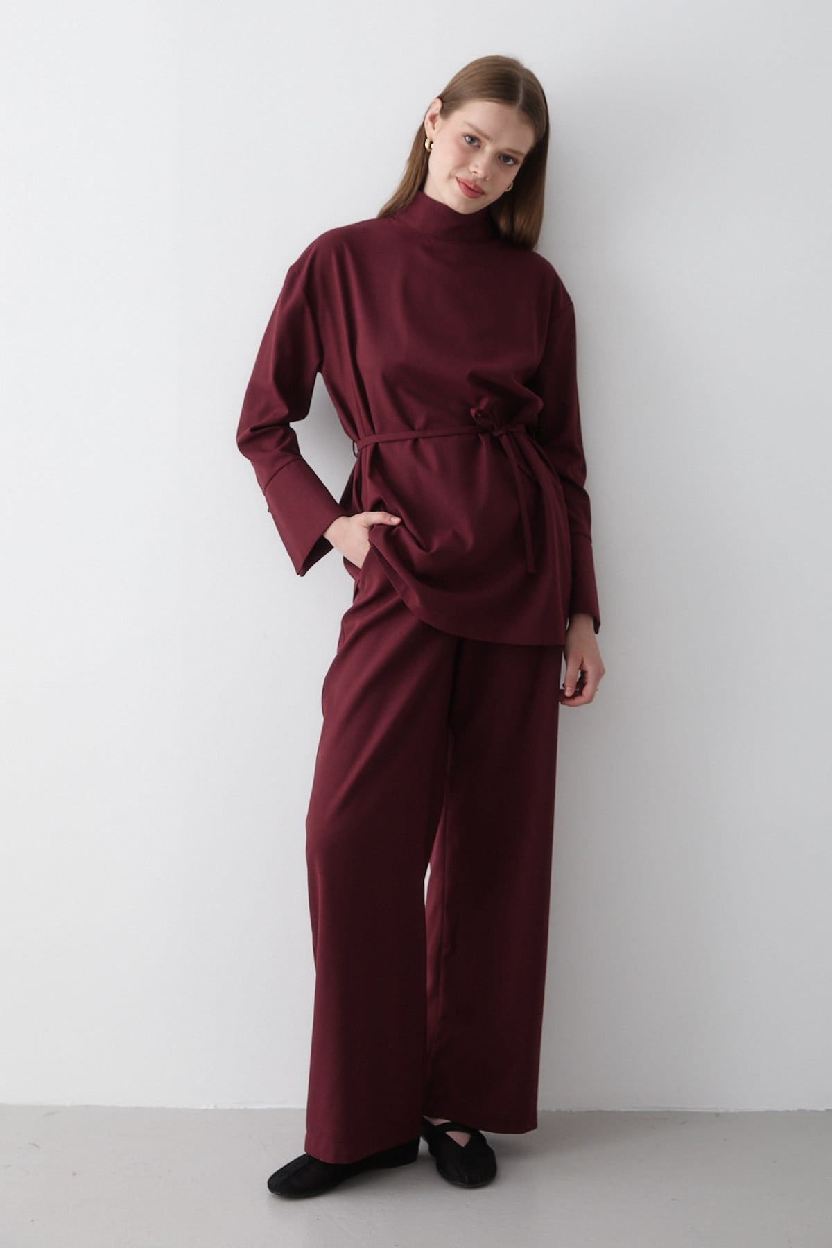 Kadın Bordo Dik Yaka Kuşaklı Tunik & Düğme Detaylı Beli Lastikli Pantolon Alt&Üst Takım