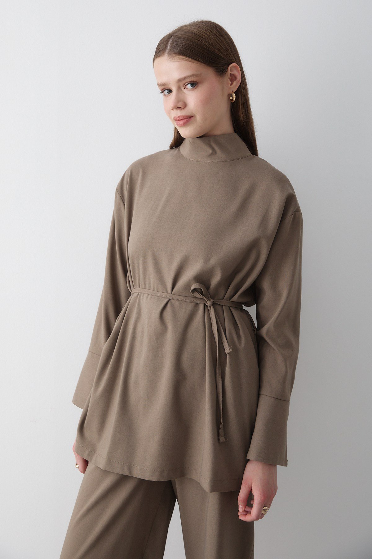 Kadın Haki Dik Yaka Kuşaklı Tunik & Düğme Detaylı Beli Lastikli Pantolon Alt&Üst Takım
