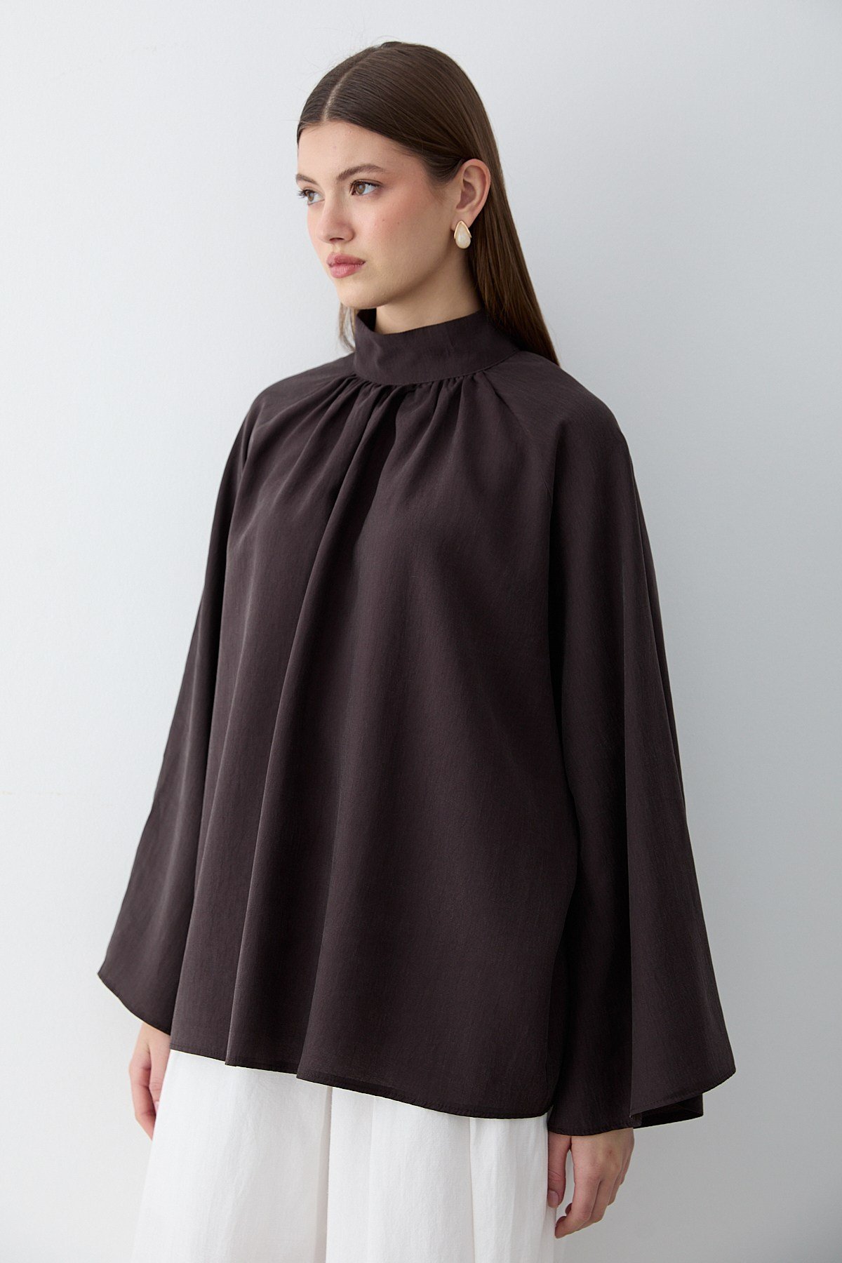Kadın Hakim Yaka Pelerin Kollu Oversize Bluz