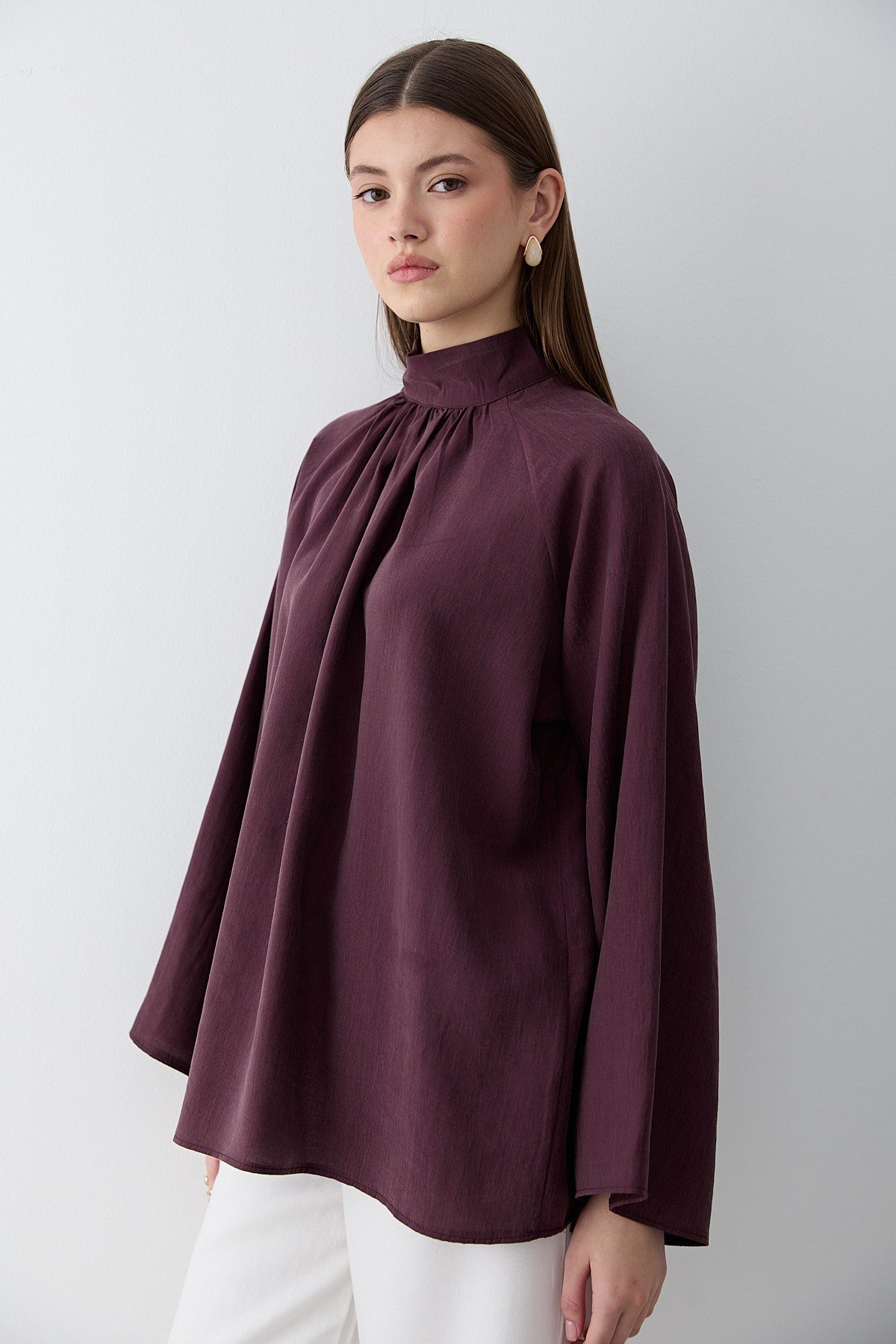 Kadın Hakim Yaka Pelerin Kollu Oversize Bluz