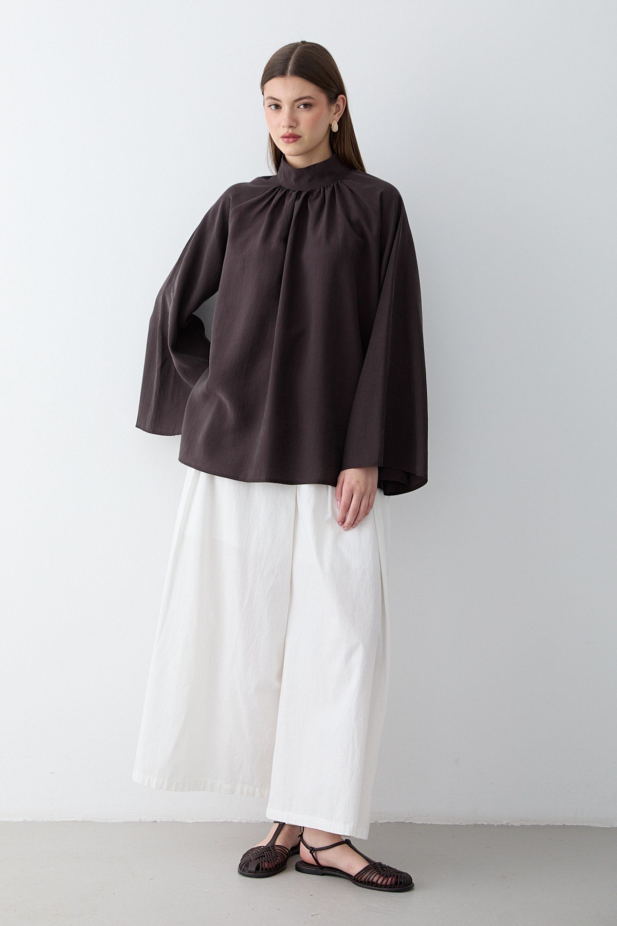 Kadın Hakim Yaka Pelerin Kollu Oversize Bluz