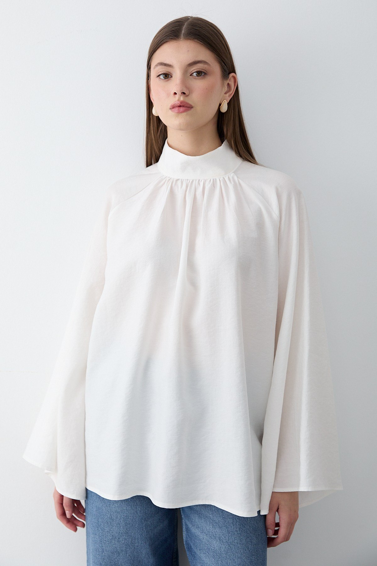 Kadın Hakim Yaka Pelerin Kollu Oversize Bluz