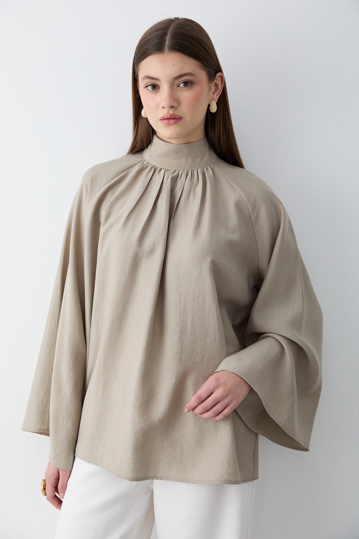 Kadın Hakim Yaka Pelerin Kollu Oversize Bluz