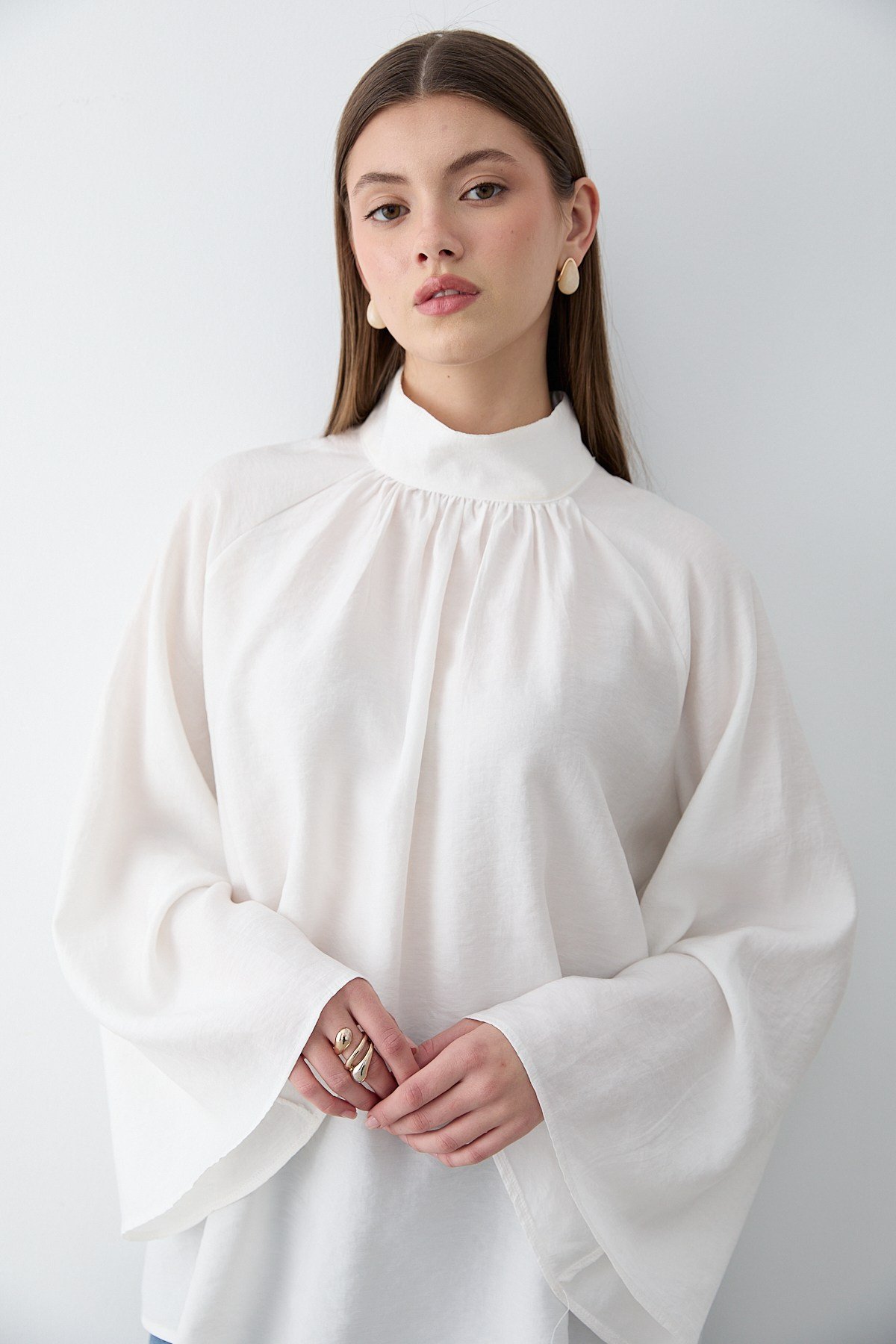 Kadın Hakim Yaka Pelerin Kollu Oversize Bluz