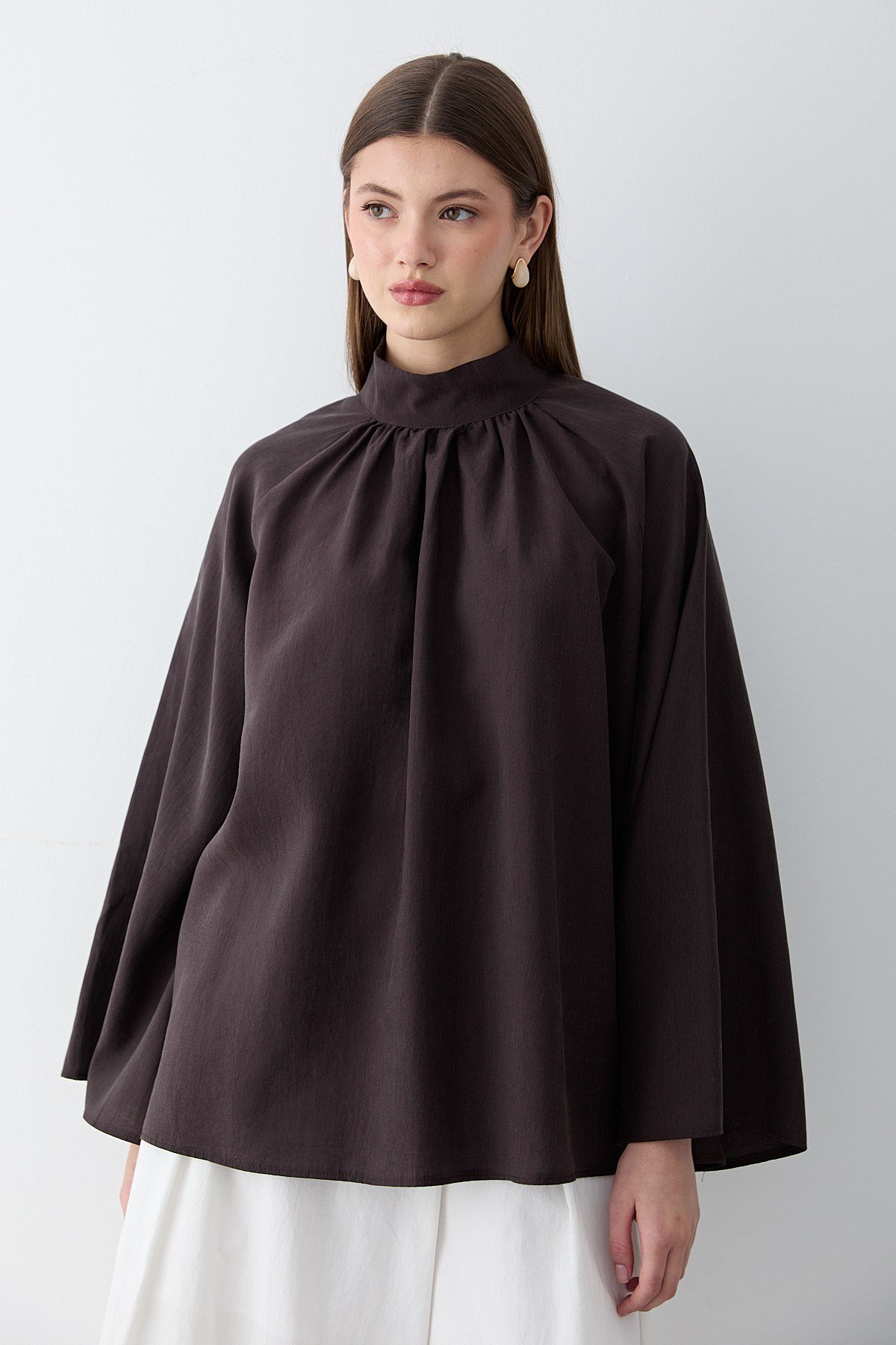 Kadın Hakim Yaka Pelerin Kollu Oversize Bluz