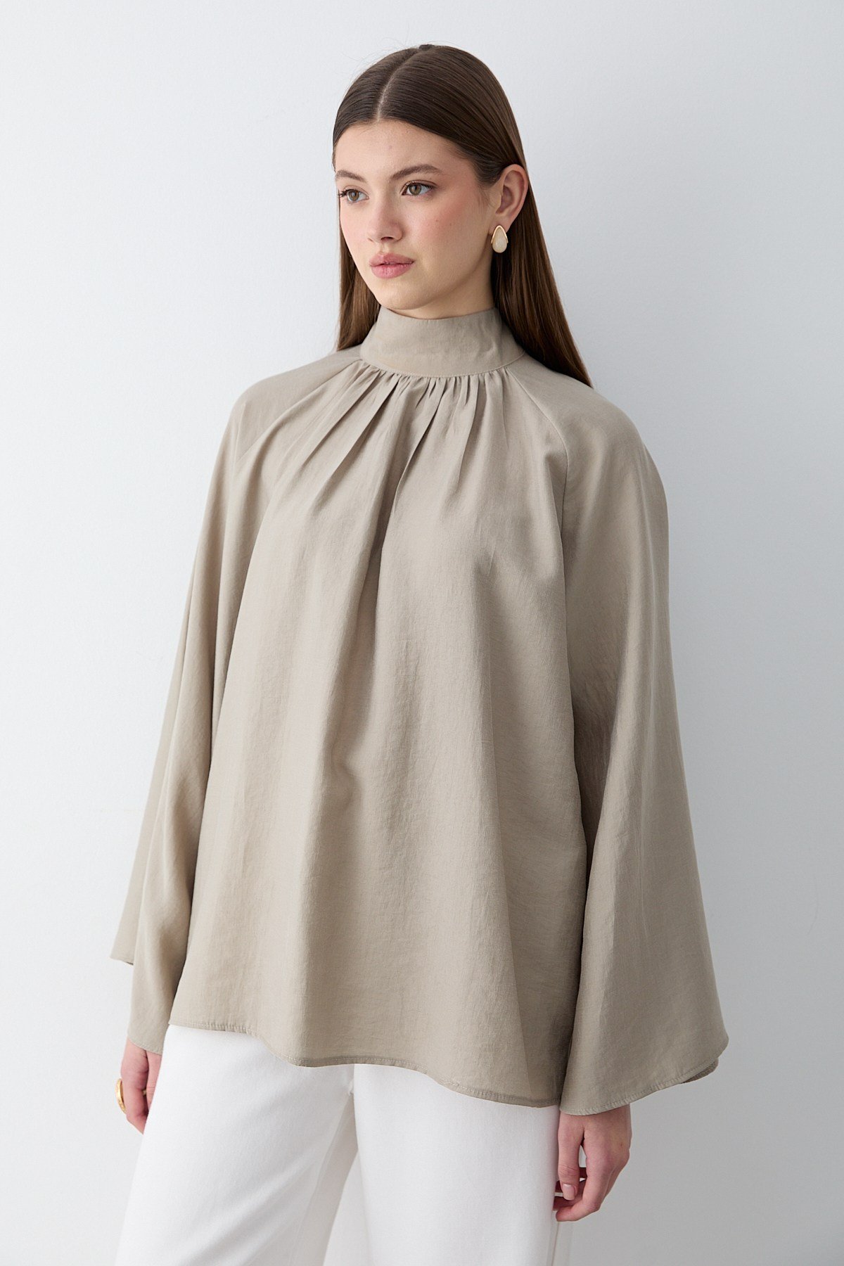 Kadın Hakim Yaka Pelerin Kollu Oversize Bluz