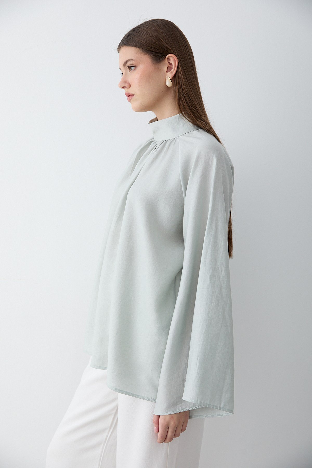 Kadın Hakim Yaka Pelerin Kollu Oversize Bluz