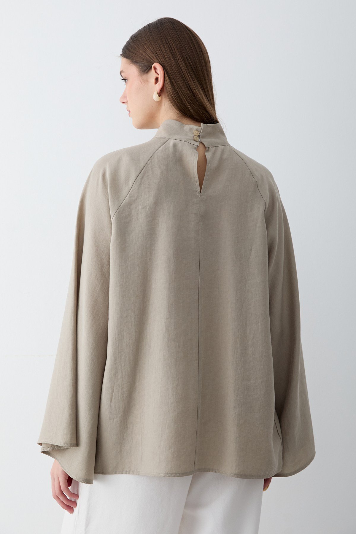Kadın Hakim Yaka Pelerin Kollu Oversize Bluz