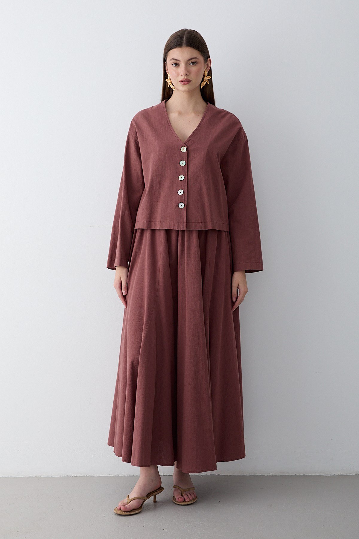 Kadın Kiremit V Yaka Düğme Detaylı Bluz & Dökümlü Beli Lastikli Etek Takım
