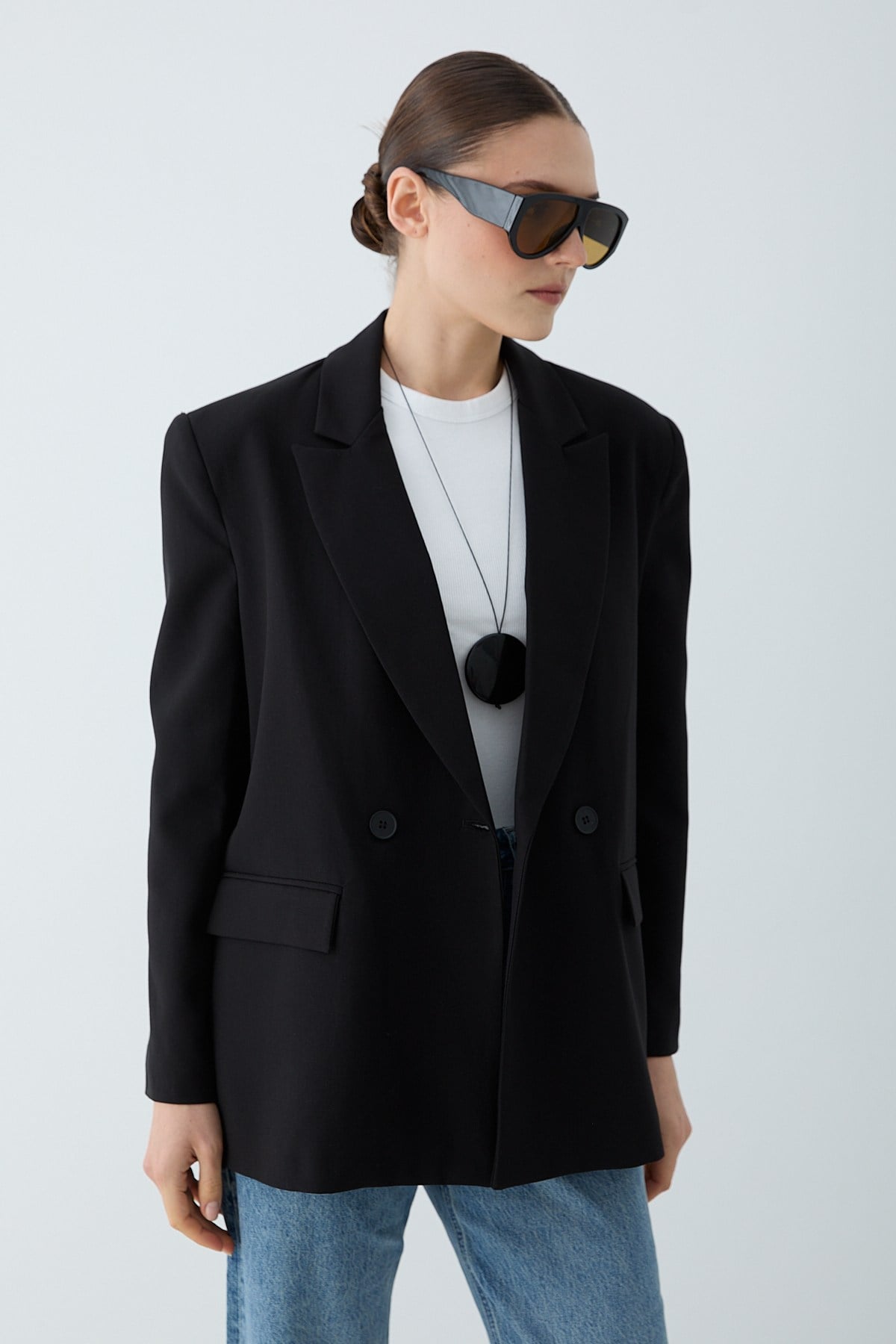 Kadın Kruvaze Yaka Çift Düğmeli Cep Kapak Detaylı Blazer Ceket -Siyah