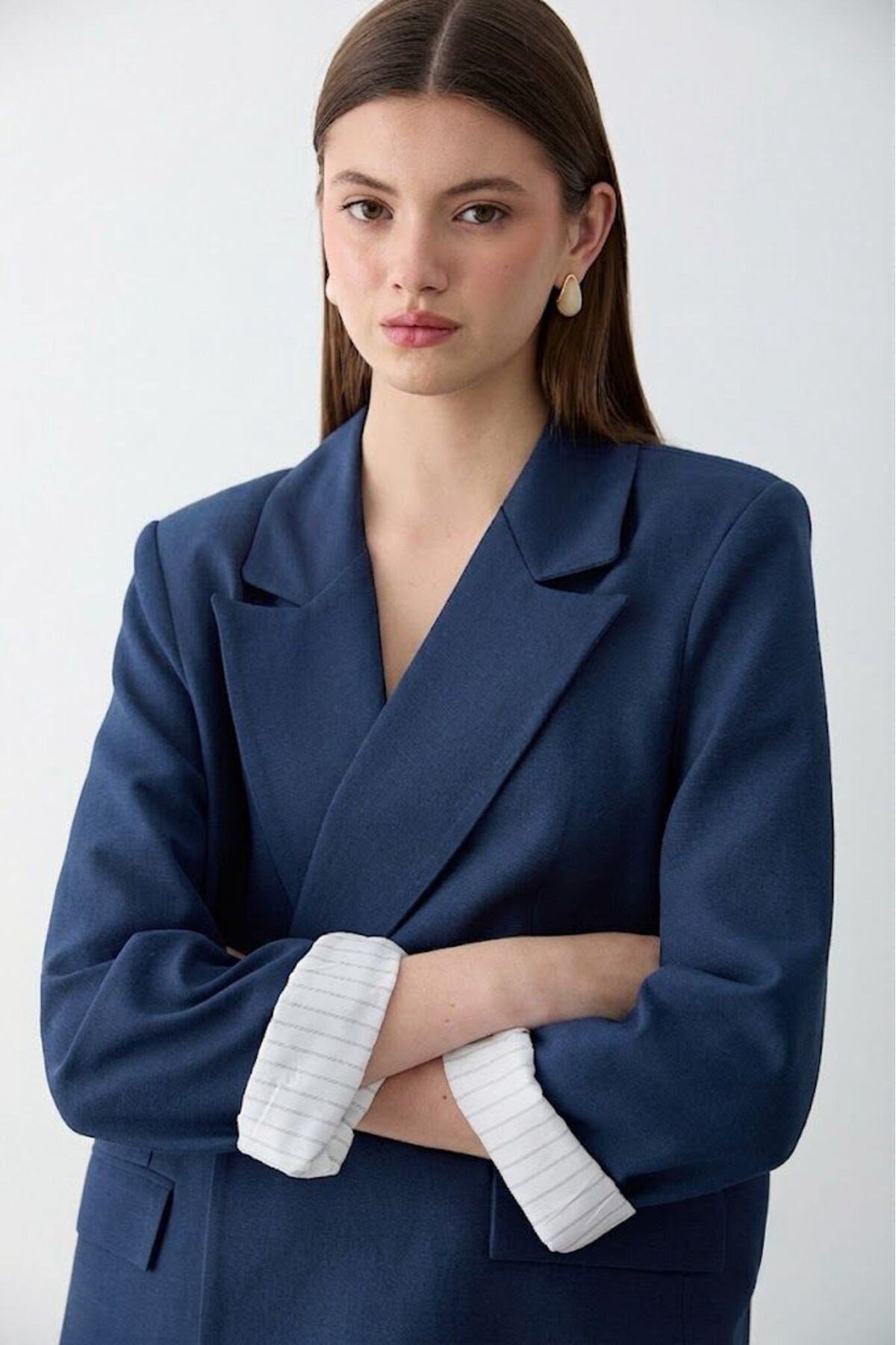 Kadın Lacivert Çizgili İçi Astarlı Kol Detaylı Blazer Ceket