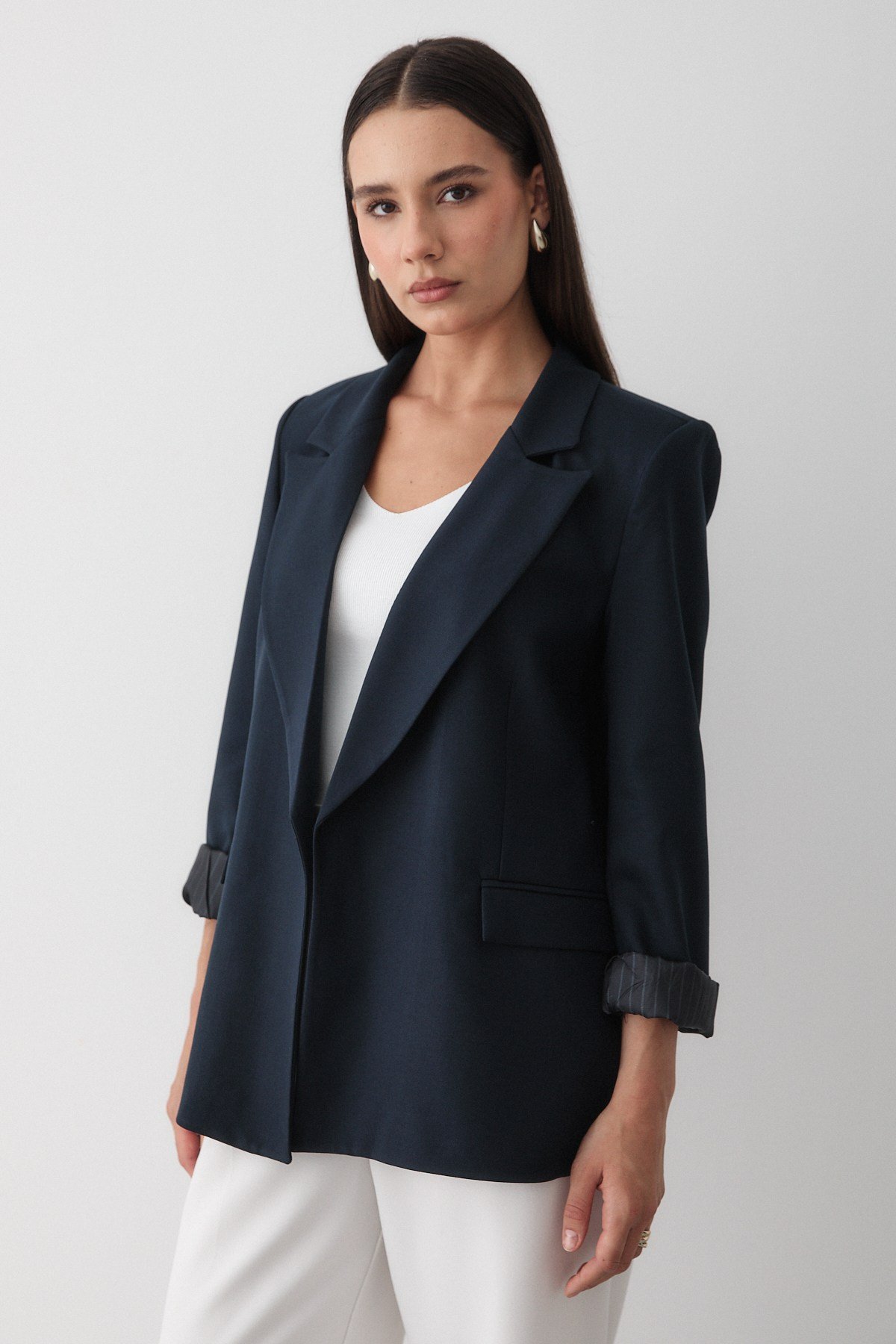 Kadın Lacivert Çizgili İçi Astarlı Kol Detaylı Blazer Ceket