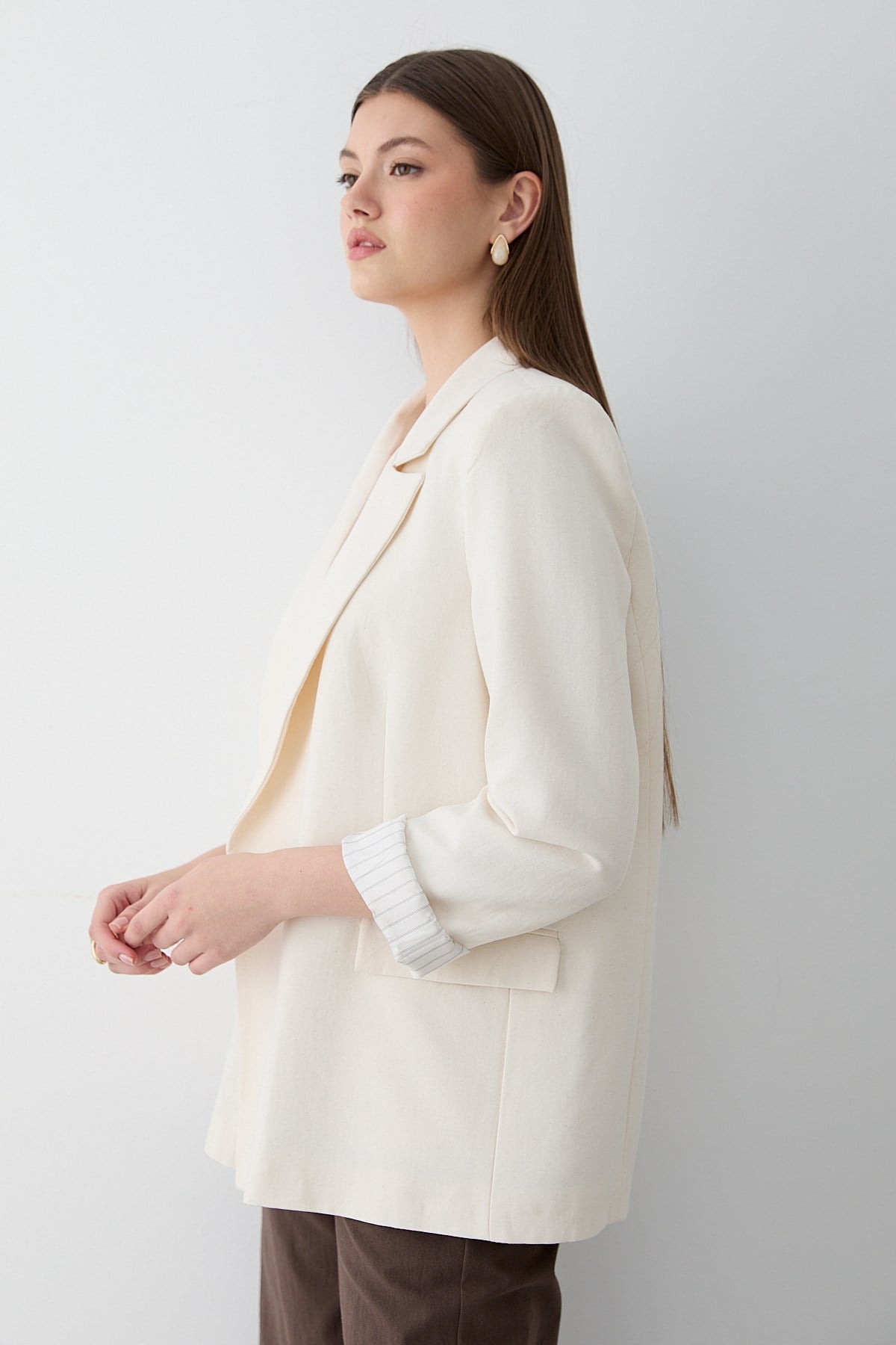 Kadın Naturel Çizgili İçi Astarlı Kol Detaylı Blazer Ceket