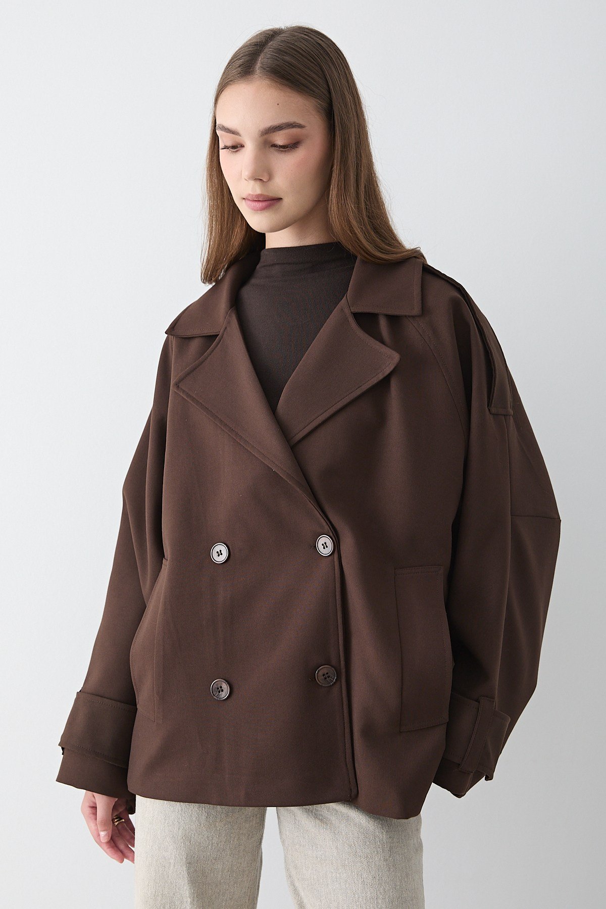 Kadın Oversize Kruvaze Yaka Cepli Kısa Trençkot