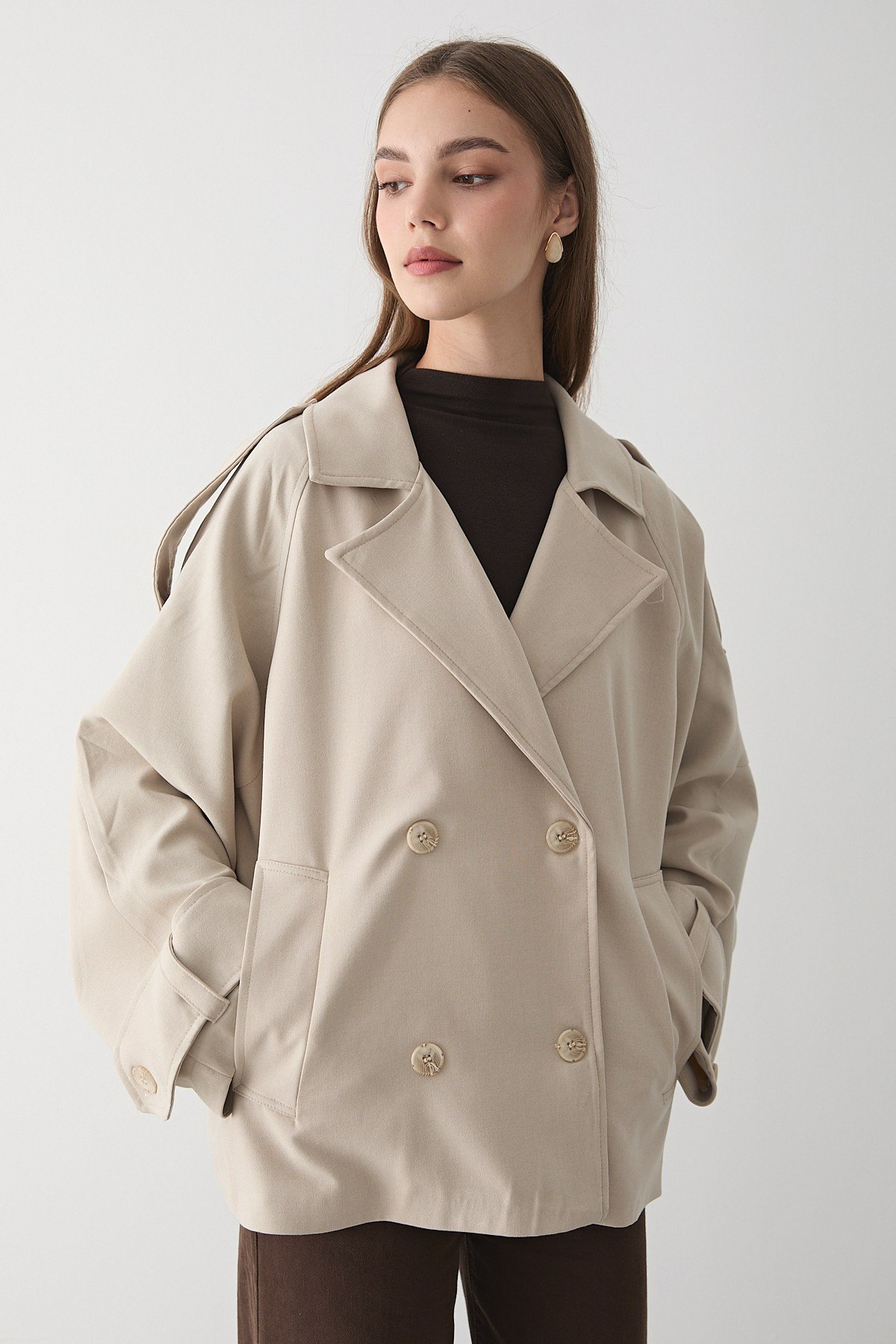 Kadın Oversize Kruvaze Yaka Kısa Trençkot