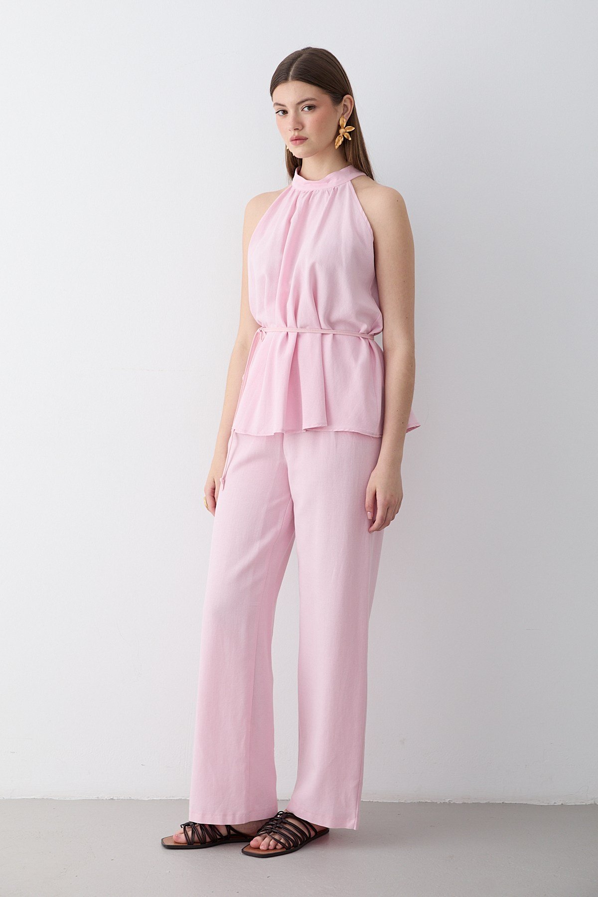 Kadın Pembe Halter Yaka Kuşak Detaylı Bluz Pantolon Takım
