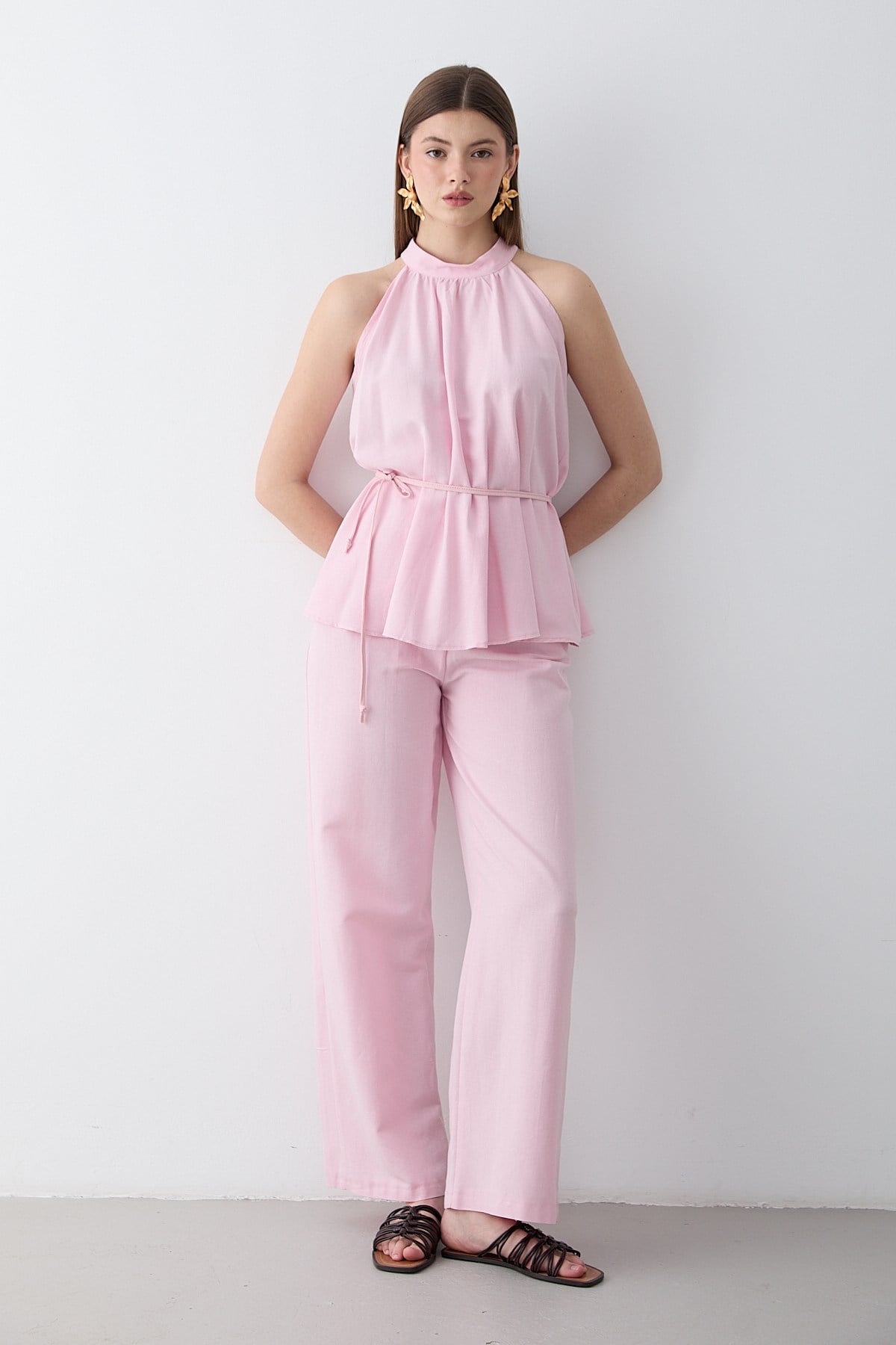 Kadın Pembe Halter Yaka Kuşak Detaylı Bluz Pantolon Takım