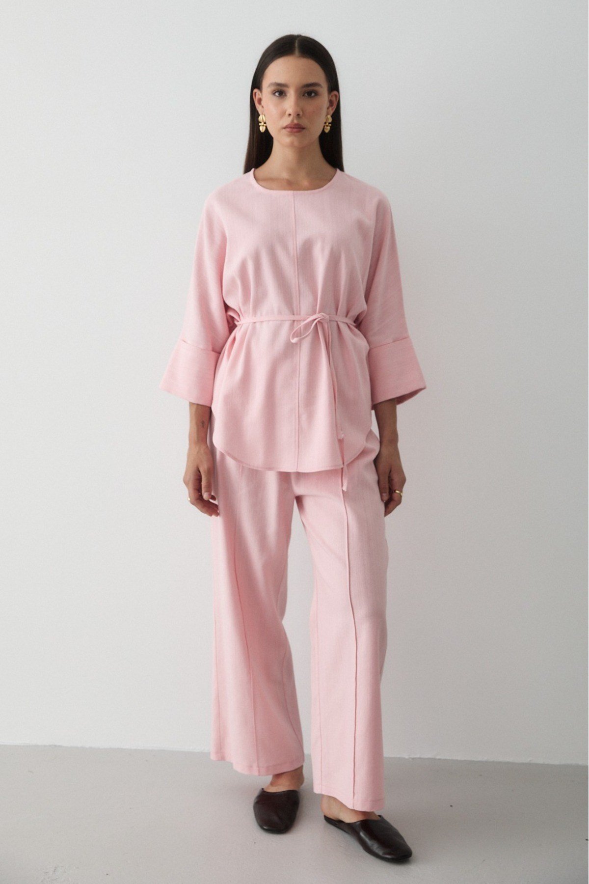Kadın Pembe Keten Oversize Üst Bluz & Lastikli Bol Paça Pantolon Alt & Üst Takım