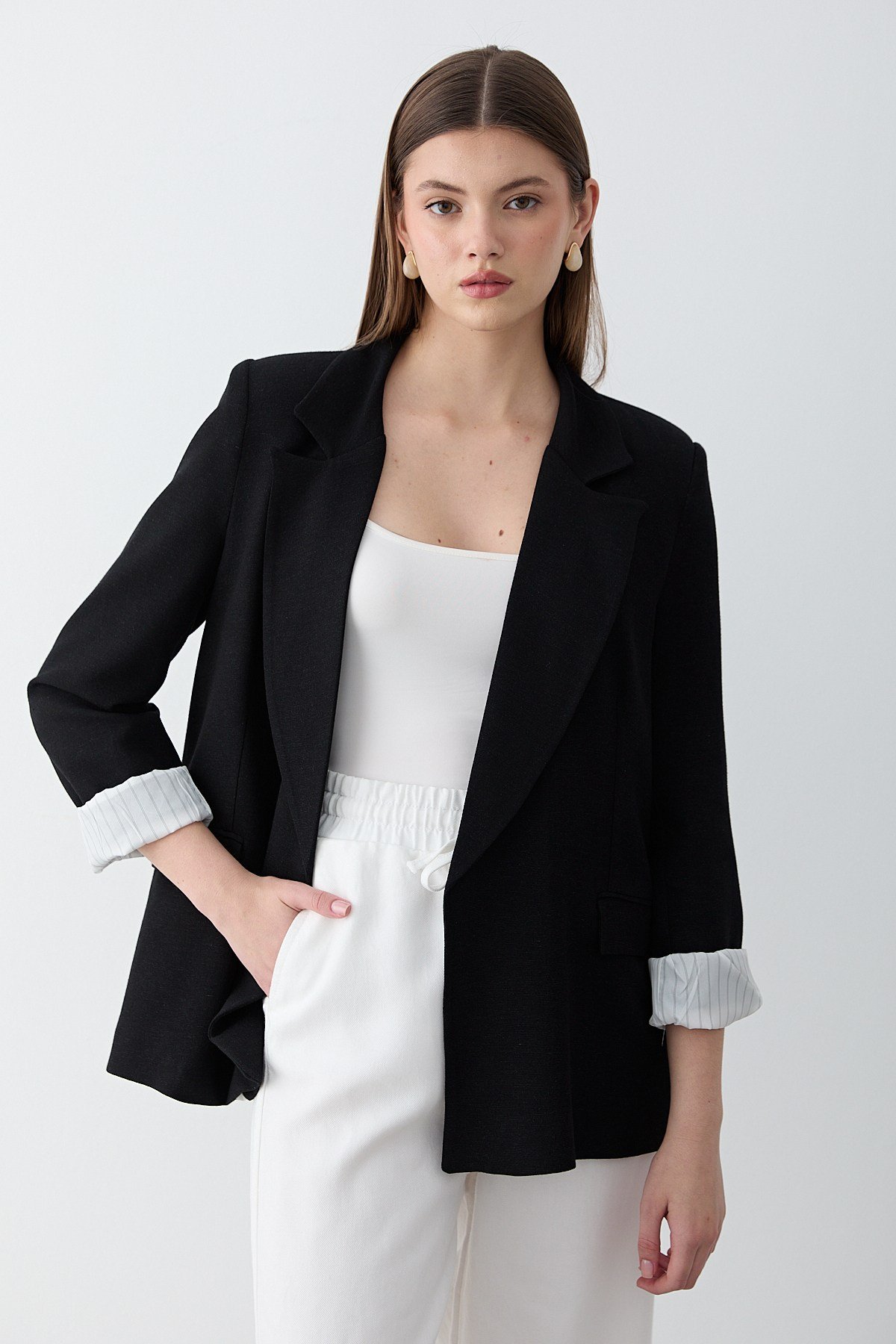 Kadın Siyah Çizgili İçi Astarlı Kol Detaylı Blazer Ceket