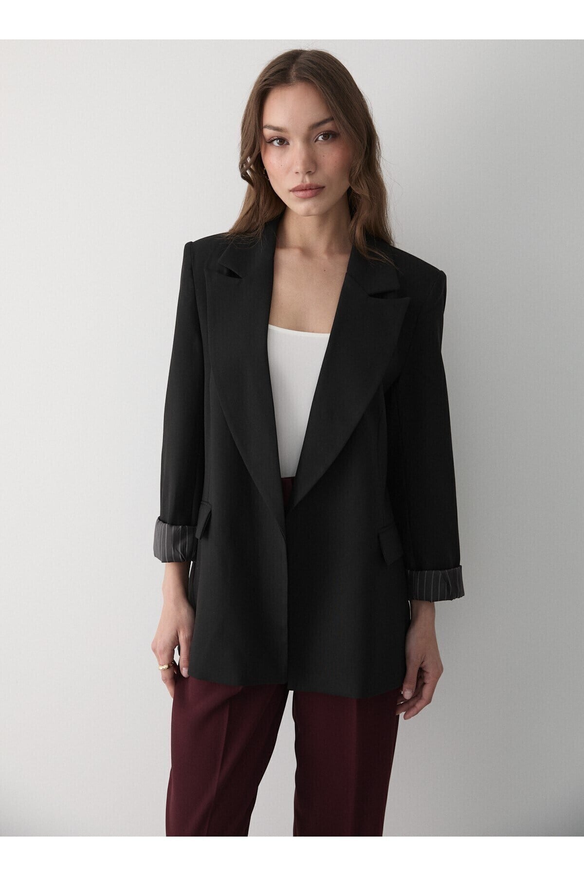 Kadın Siyah Çizgili İçi Astarlı Kol Detaylı Blazer Ceket
