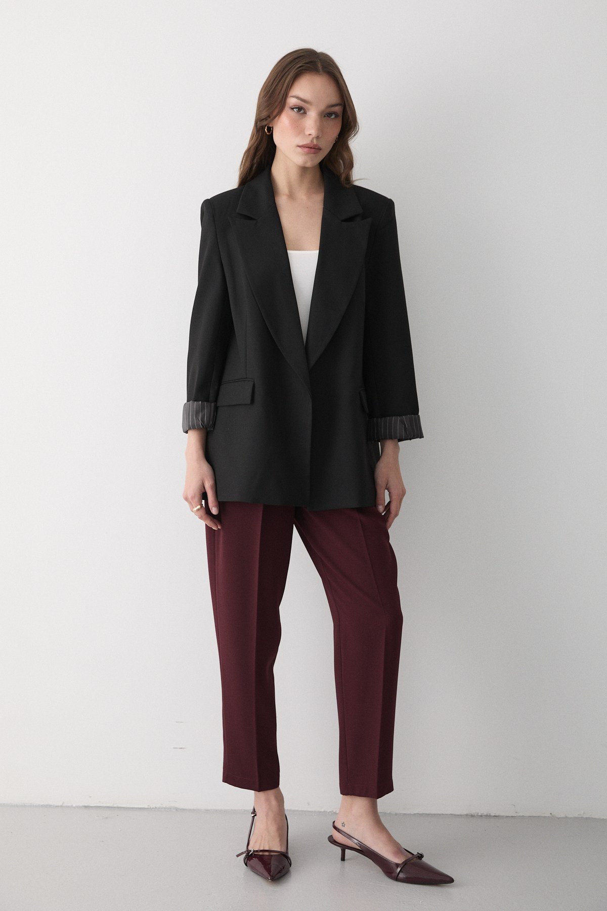 Kadın Siyah Çizgili İçi Astarlı Kol Detaylı Blazer Ceket