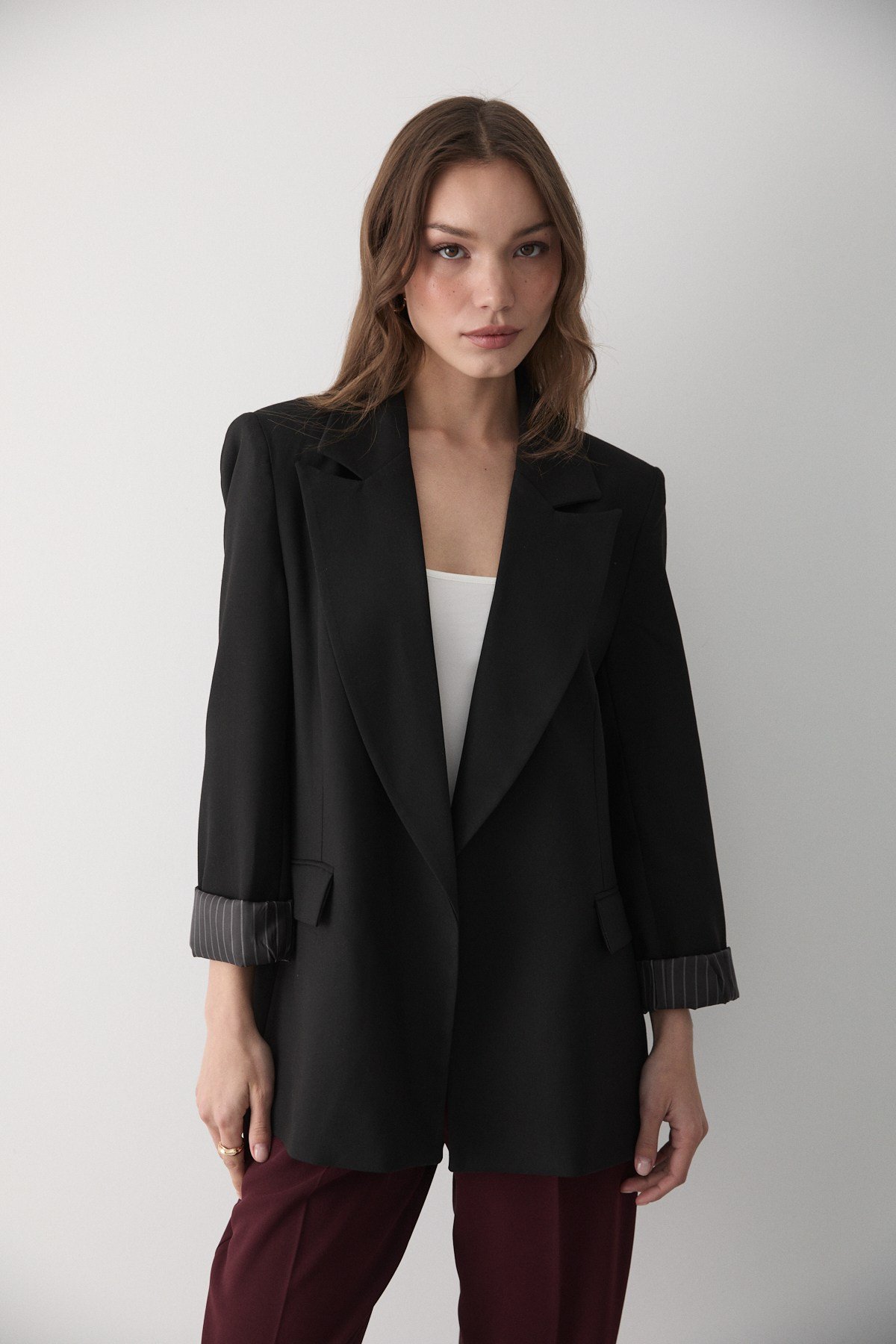 Kadın Siyah Çizgili İçi Astarlı Kol Detaylı Blazer Ceket