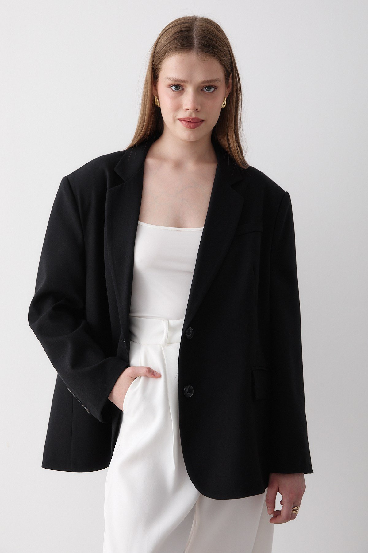 Kadın Siyah Düğme Detaylı Oversize Blazer Ceket