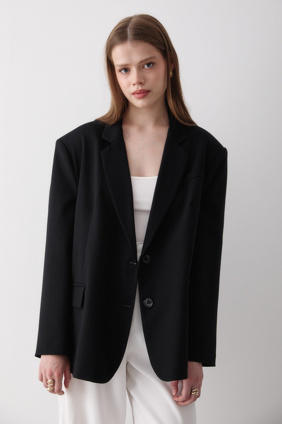 Kadın Siyah Düğme Detaylı Oversize Blazer Ceket