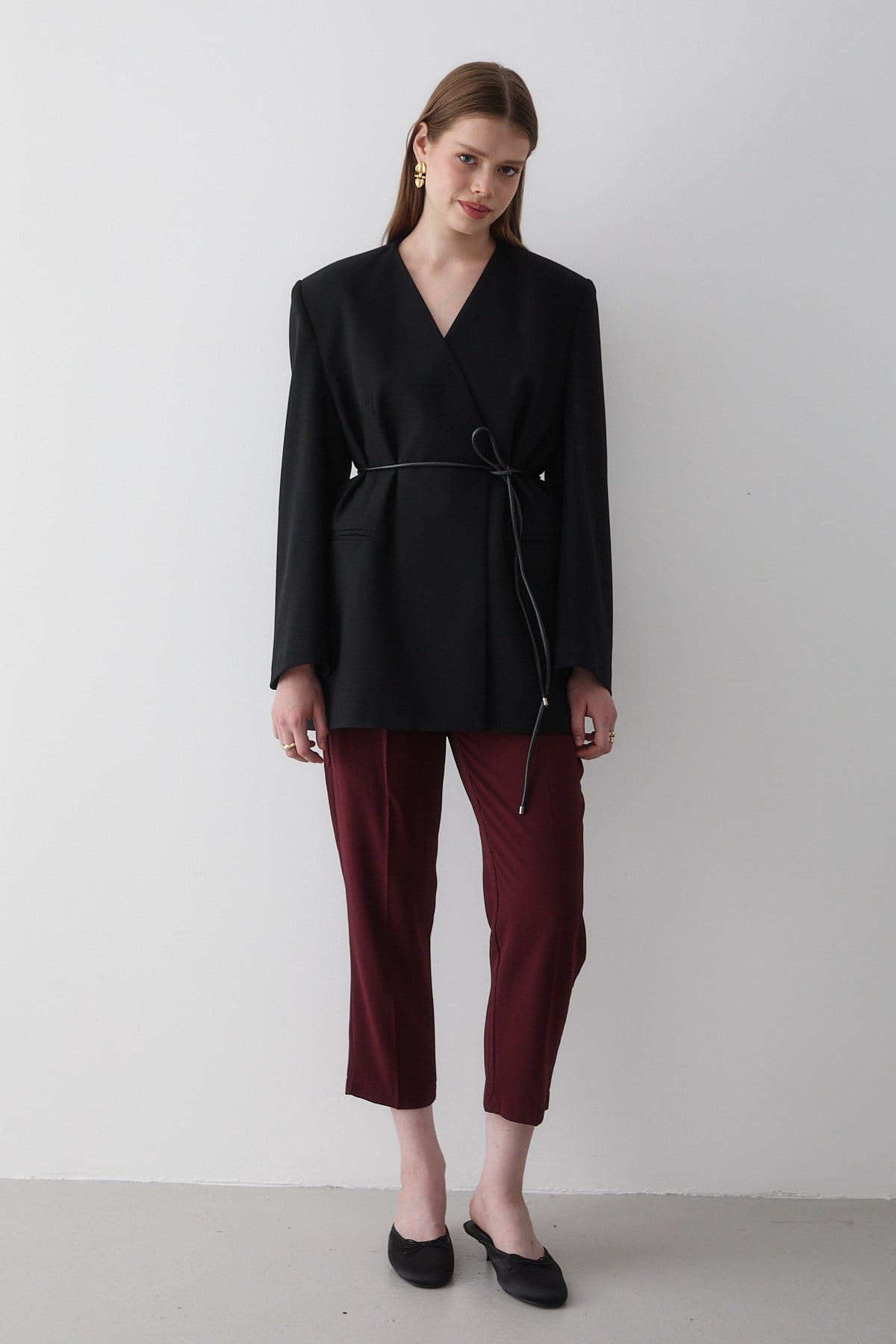 Kadın Siyah Kruvaze Kemer Detaylı Oversize Blazer Ceket