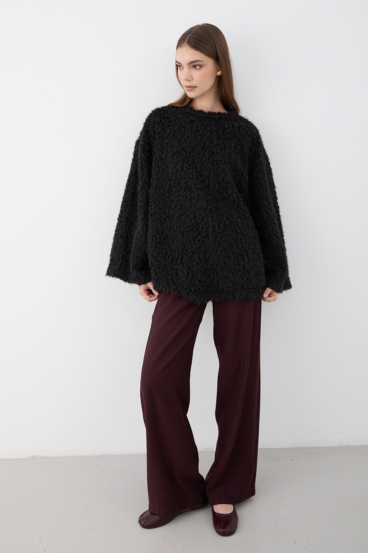 Kadın Siyah Oversize Peluş Kazak