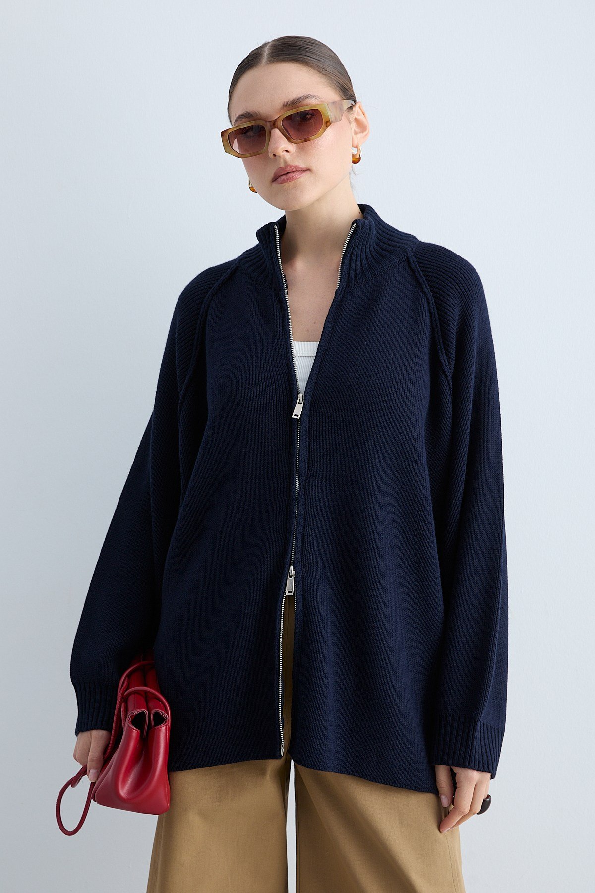 Kadın Triko Dik Yaka Fermuarlı Oversize Hırka Raglan Kollu Örgü Ceket -Lacivert