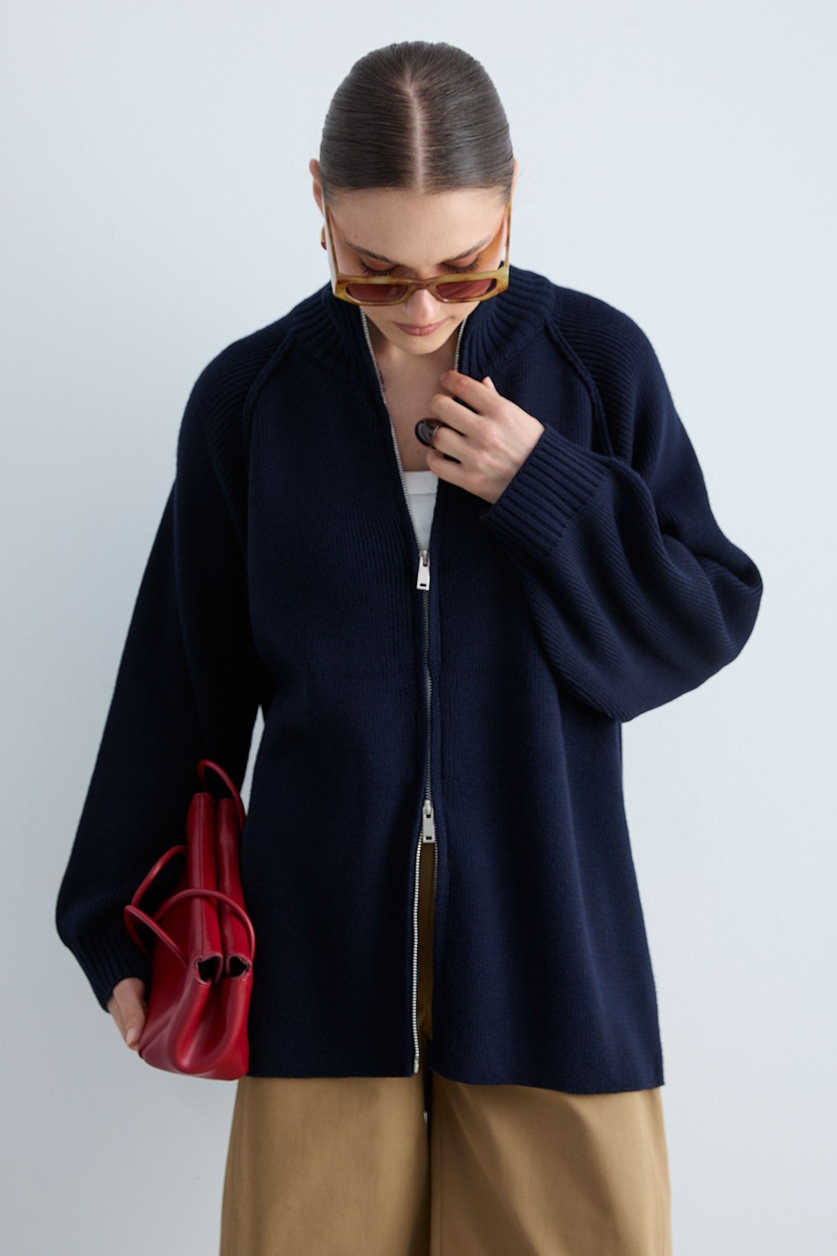 Kadın Triko Dik Yaka Fermuarlı Oversize Hırka Raglan Kollu Örgü Ceket -Lacivert