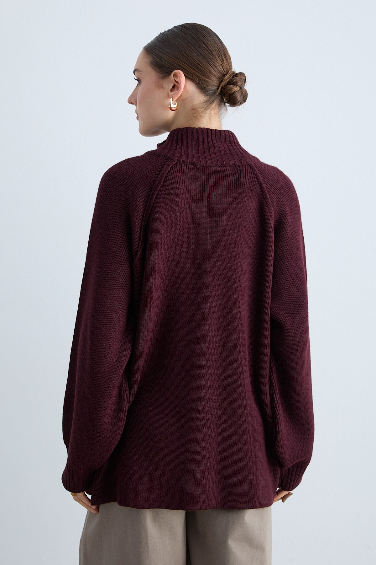 Kadın Triko Dik Yaka Fermuarlı Oversize Hırka Raglan Kollu Örgü Ceket -Mürdüm