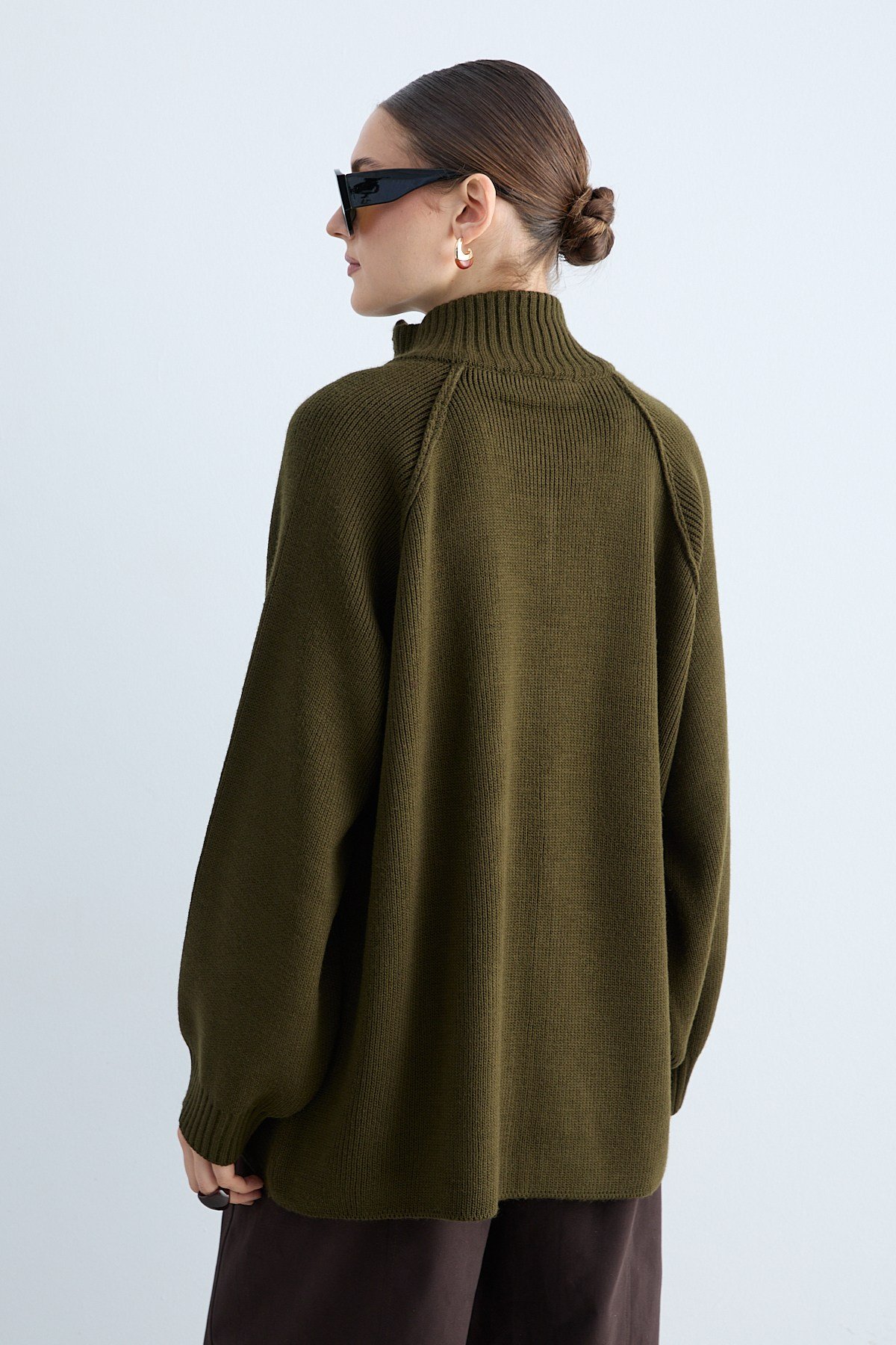 Kadın Triko Dik Yaka Fermuarlı Oversize Hırka Raglan Kollu Örgü Ceket -Haki