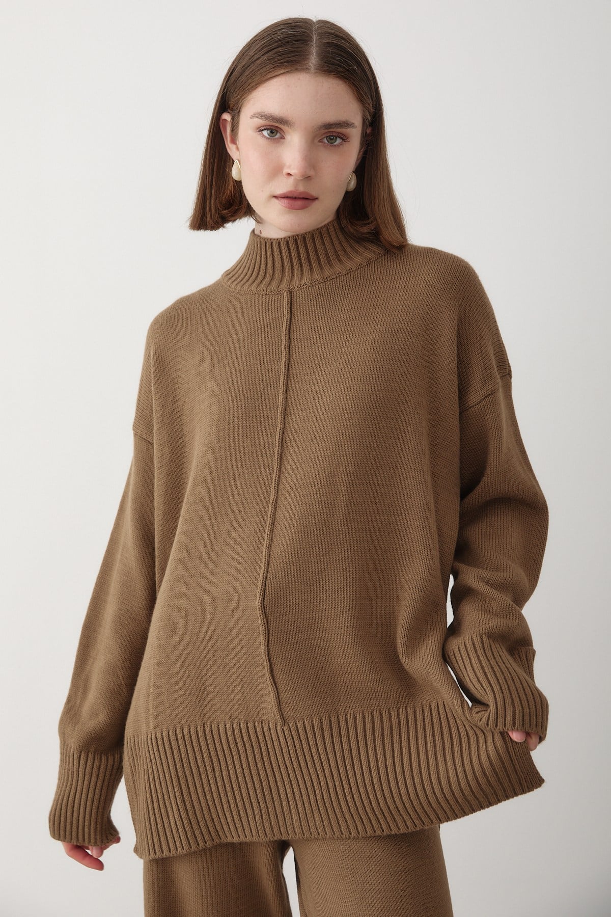 Kadın Vizon Oversize Balıkçı Yaka Triko Kazak & Beli Lastikli Pantolon Alt&Üst Takım