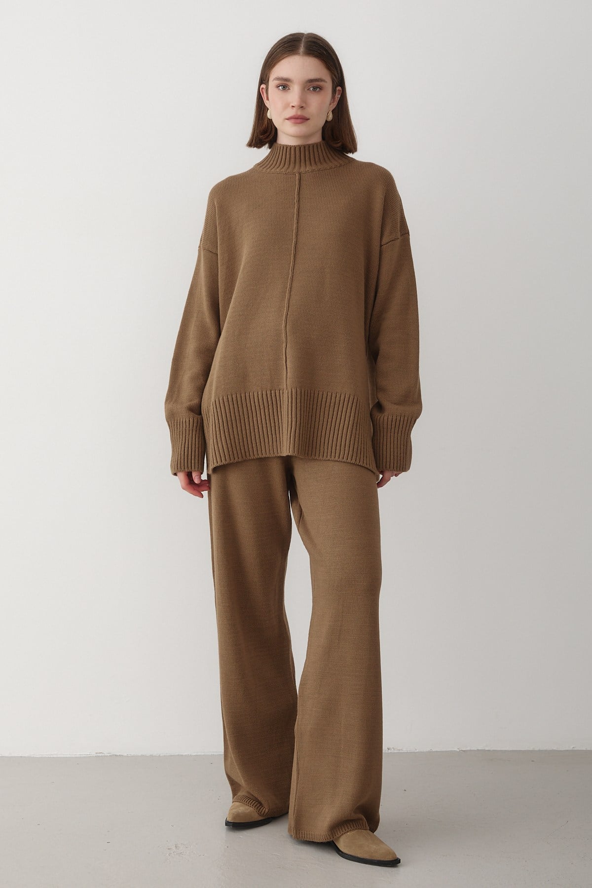 Kadın Vizon Oversize Balıkçı Yaka Triko Kazak & Beli Lastikli Pantolon Alt&Üst Takım